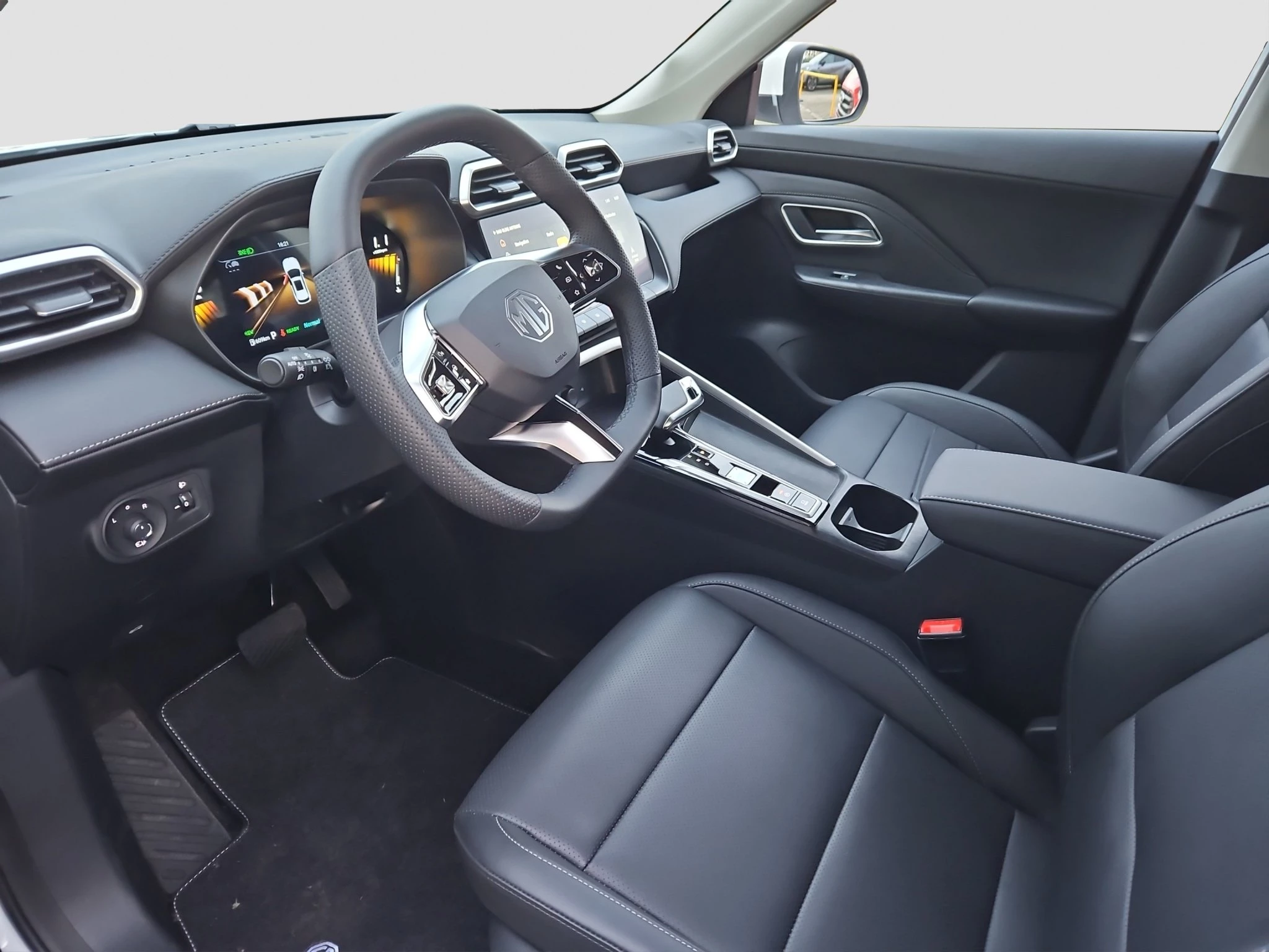 MG ZS Luxury 1.5 Hybrid+ Autom LED ACC GJR RFK SHZ