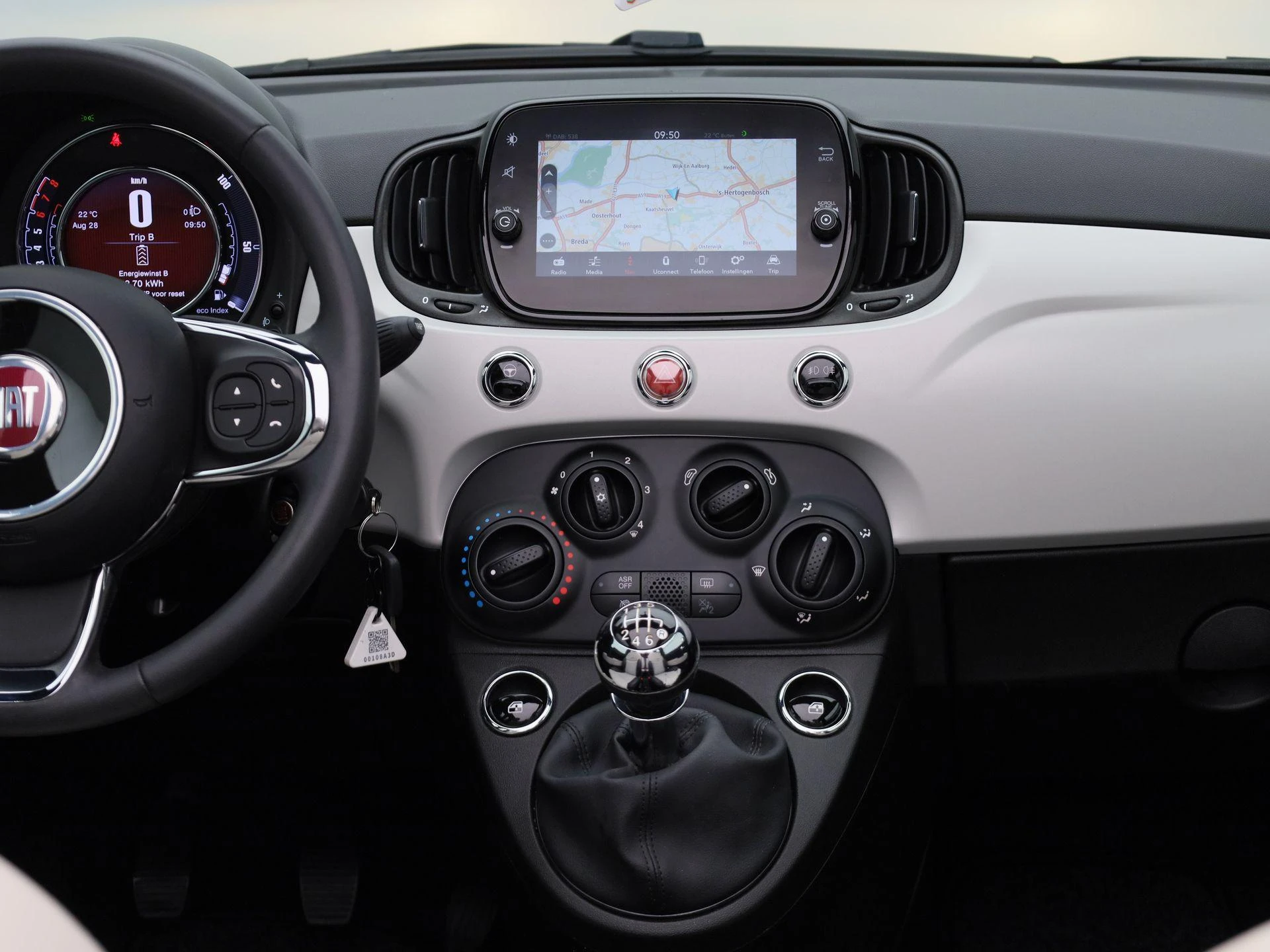 Fiat-500C-image-8