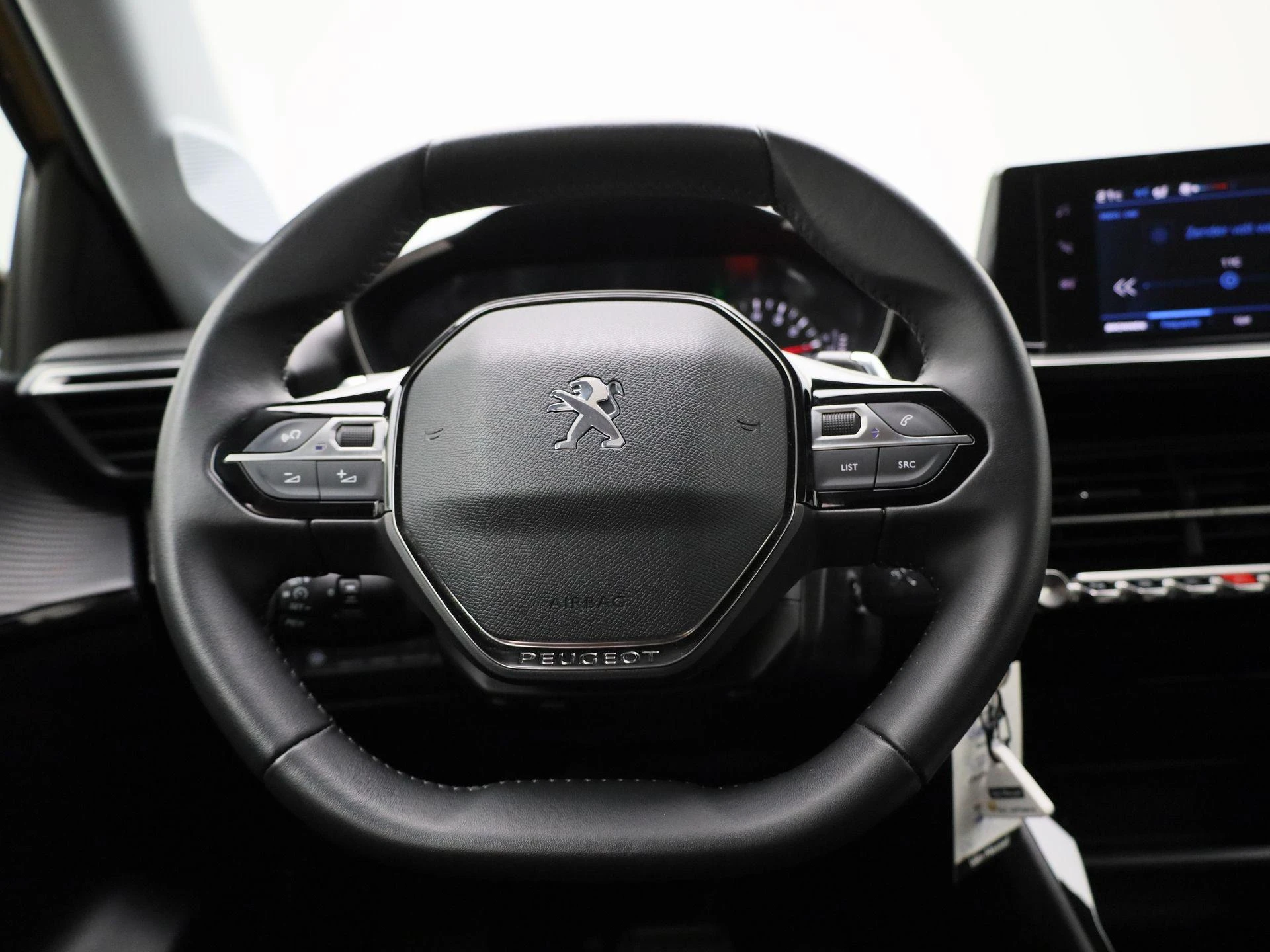 Peugeot-208-image-7