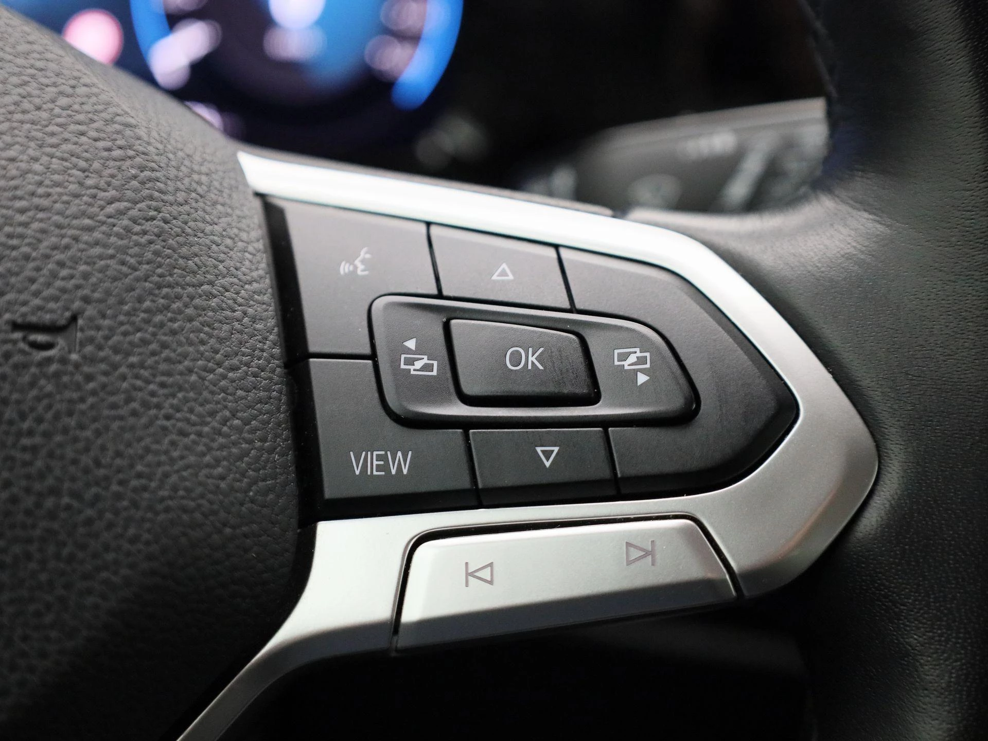 Volkswagen-Golf-image-20