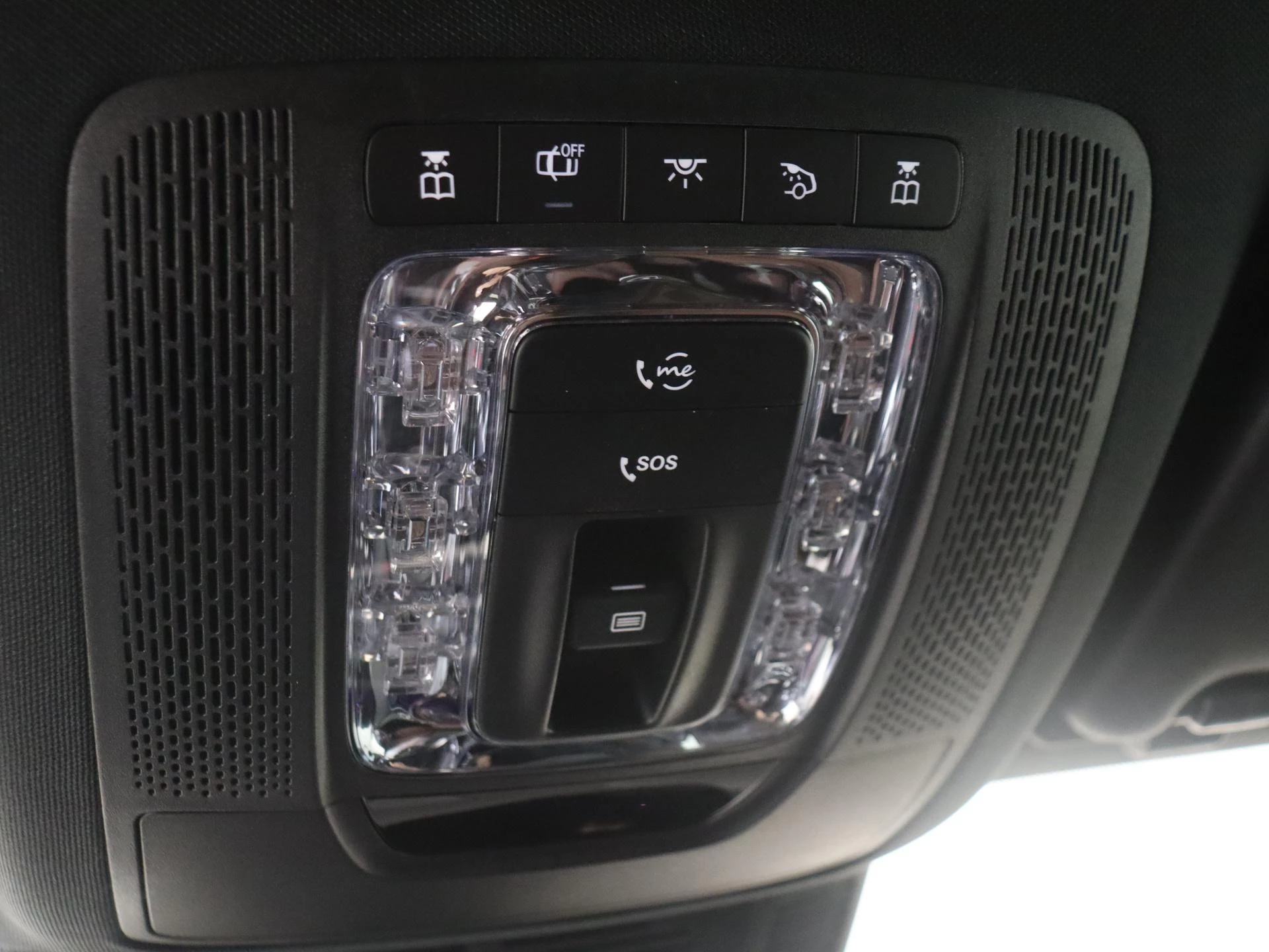 Mercedes-Benz-GLE-image-33