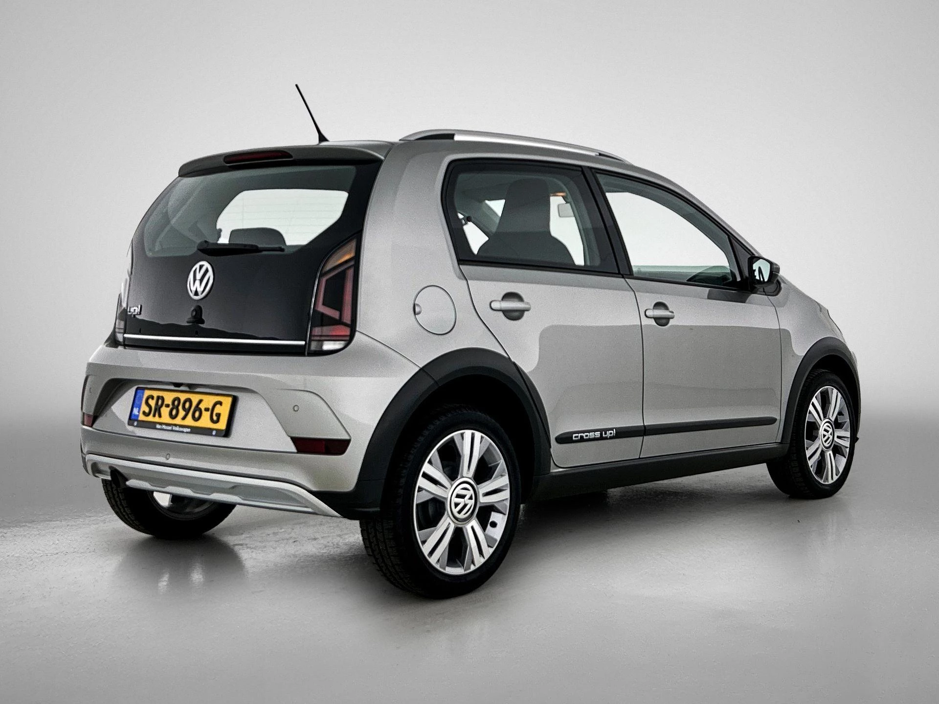 Volkswagen up! 1.0 CROSS UP! 75 PK