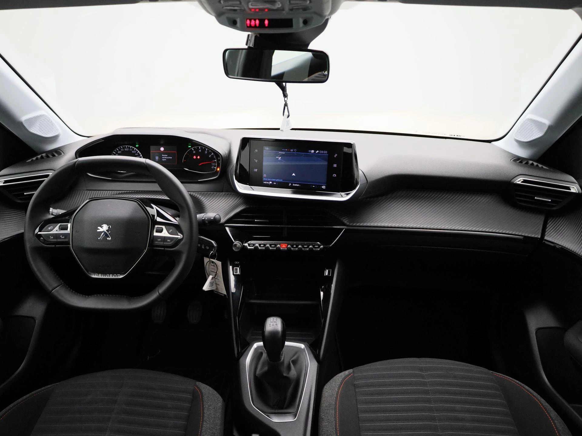 Peugeot-208-image-31