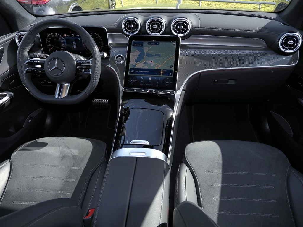 Mercedes-Benz-GLC 450 d-image-12