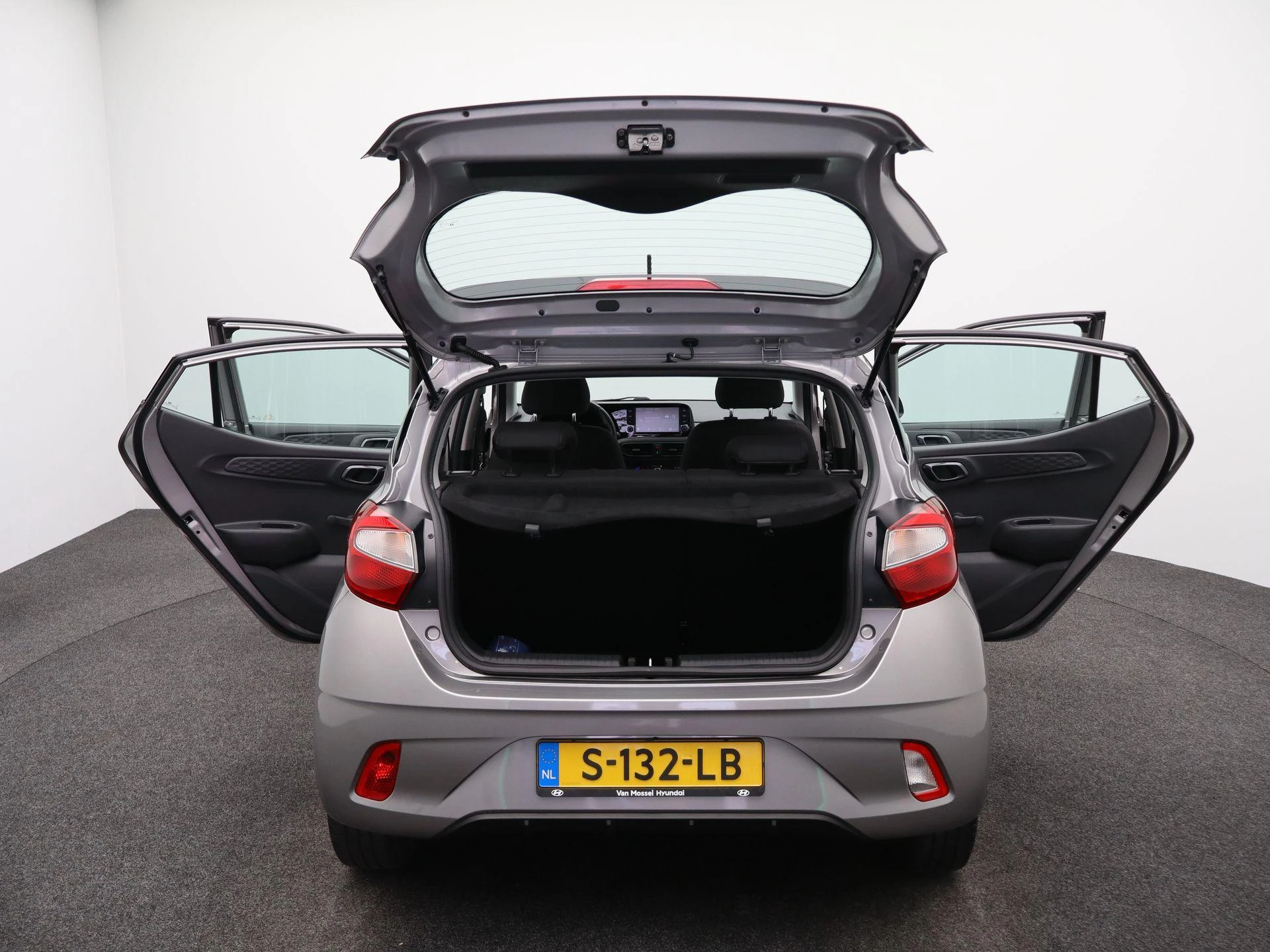 Hyundai-i10-image-12