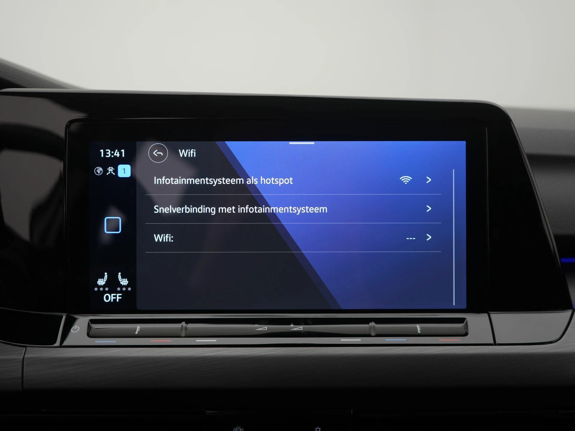 Volkswagen-Golf-image-18