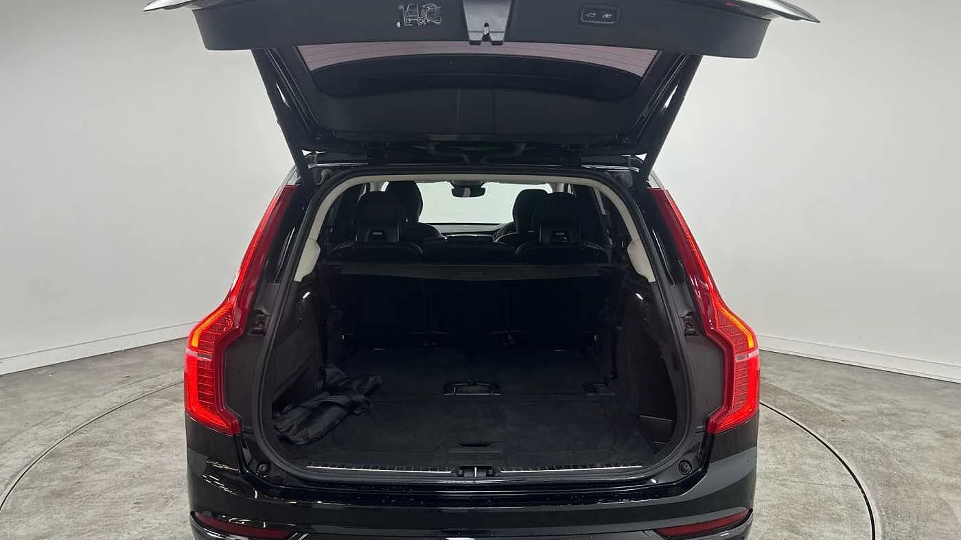 Volvo-XC90-image-14