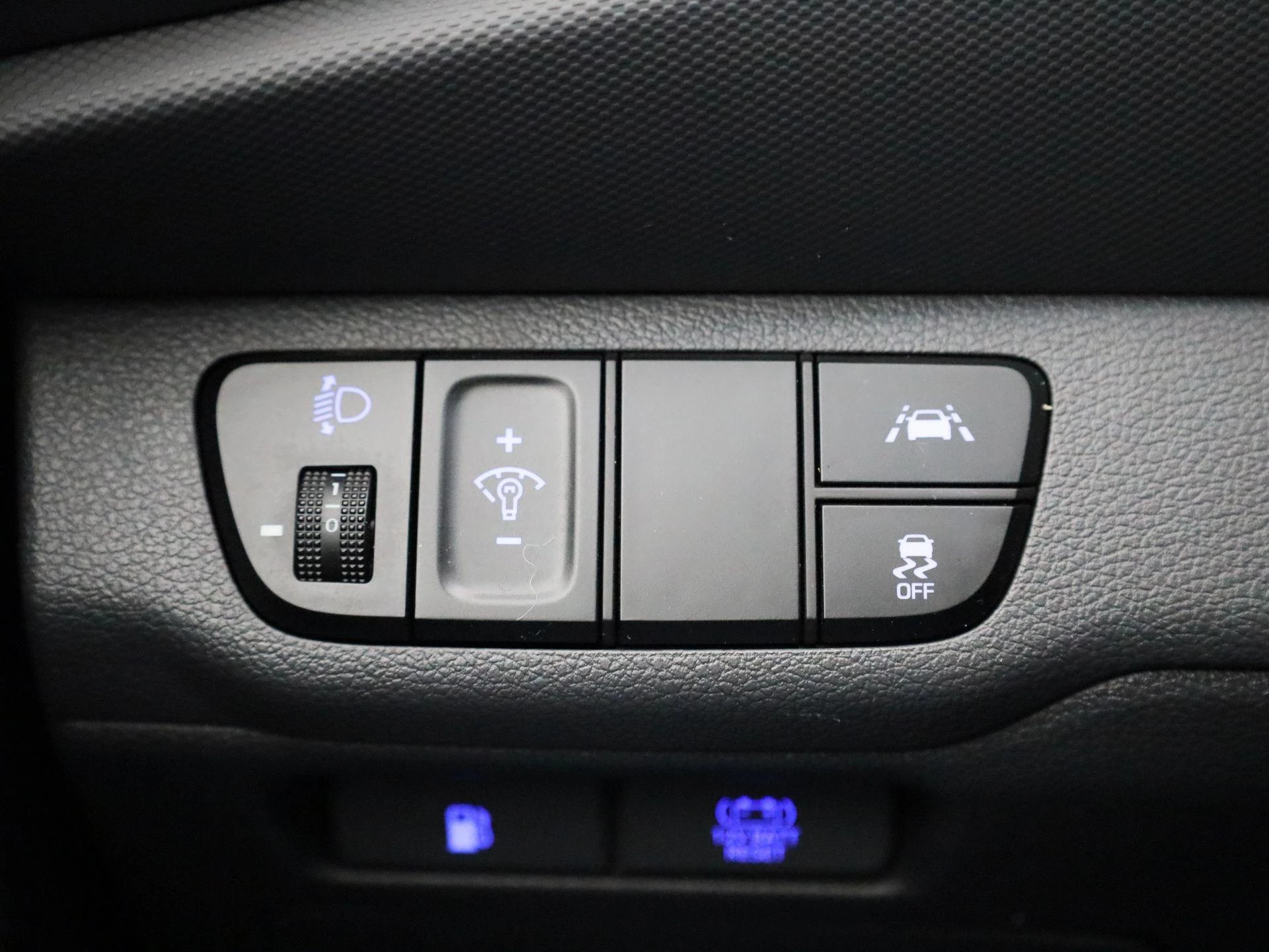 Hyundai-IONIQ-image-27