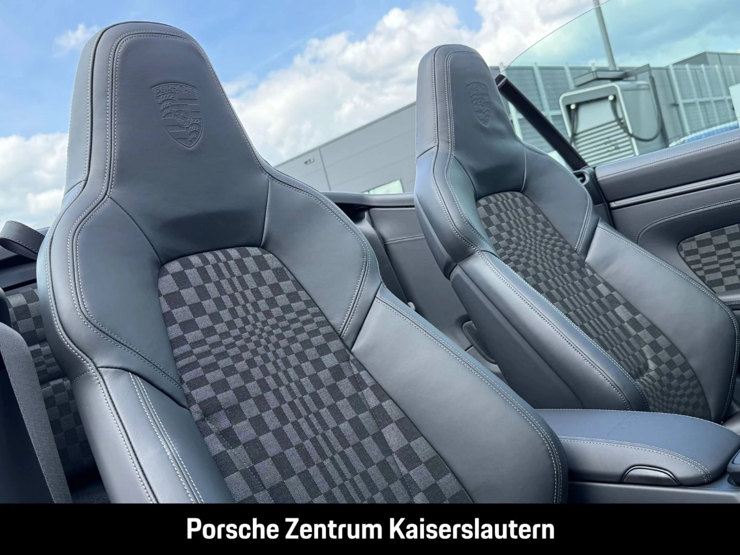 Porsche 911 992 Spirit 70 Burmester Clubleder InnoDrive spirit 70