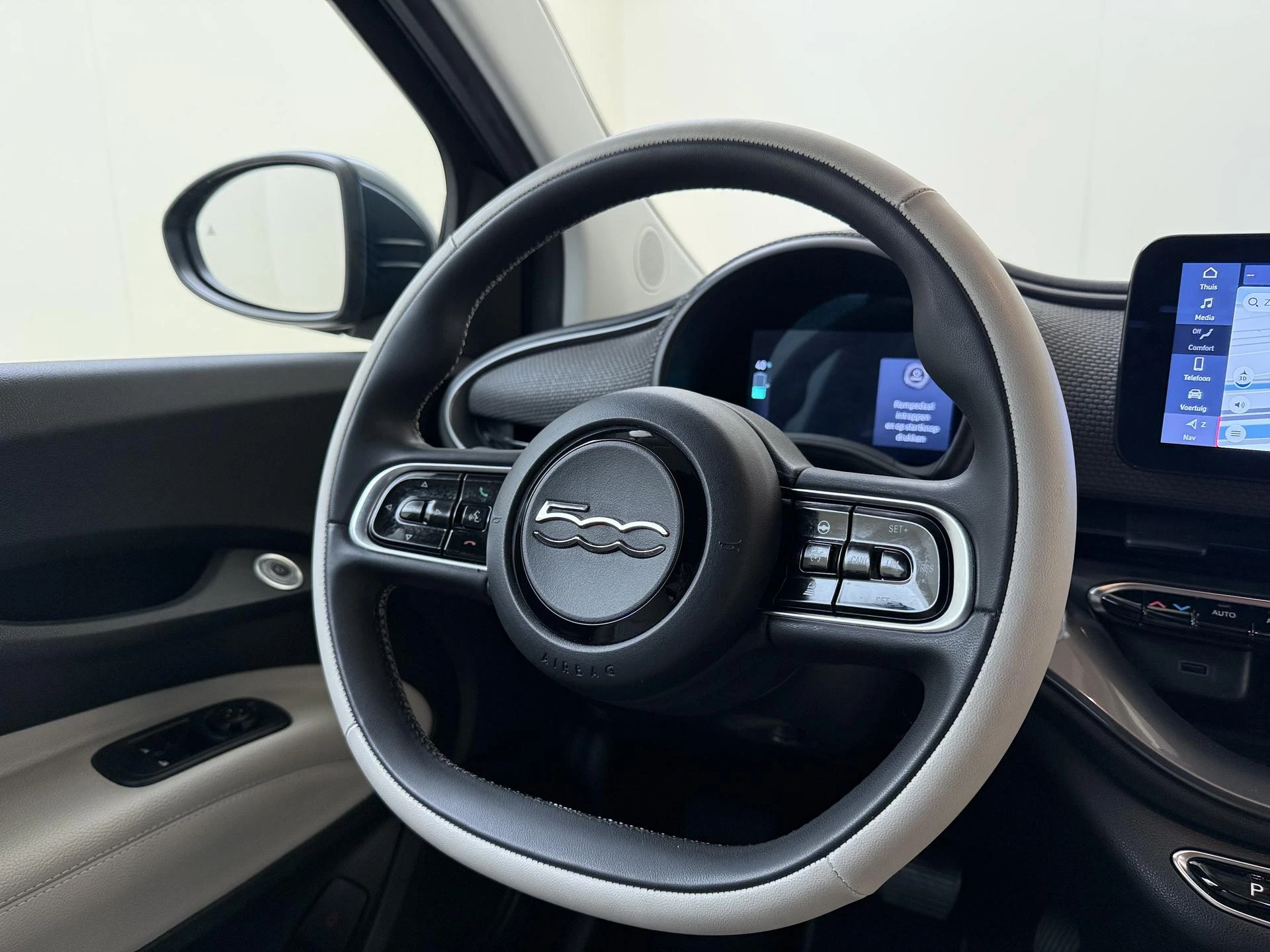 Fiat-500C-image-9