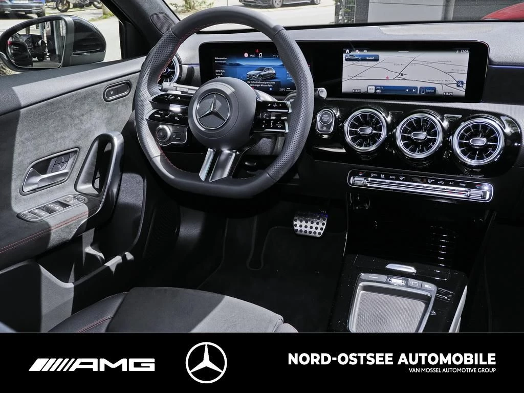 Mercedes-Benz A-Klasse 200 AMG AHK MBUX KEYLESS-GO AMG Line