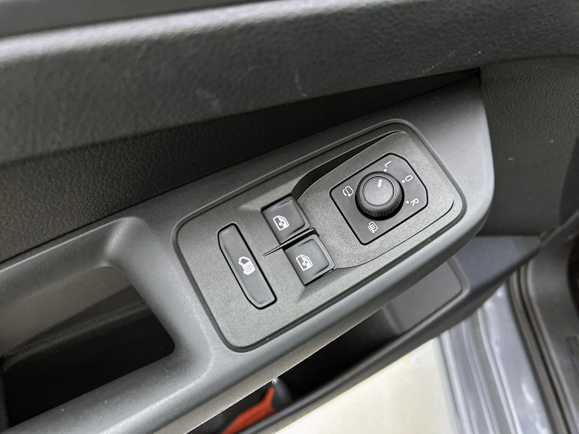 Volkswagen-Caddy-image-14