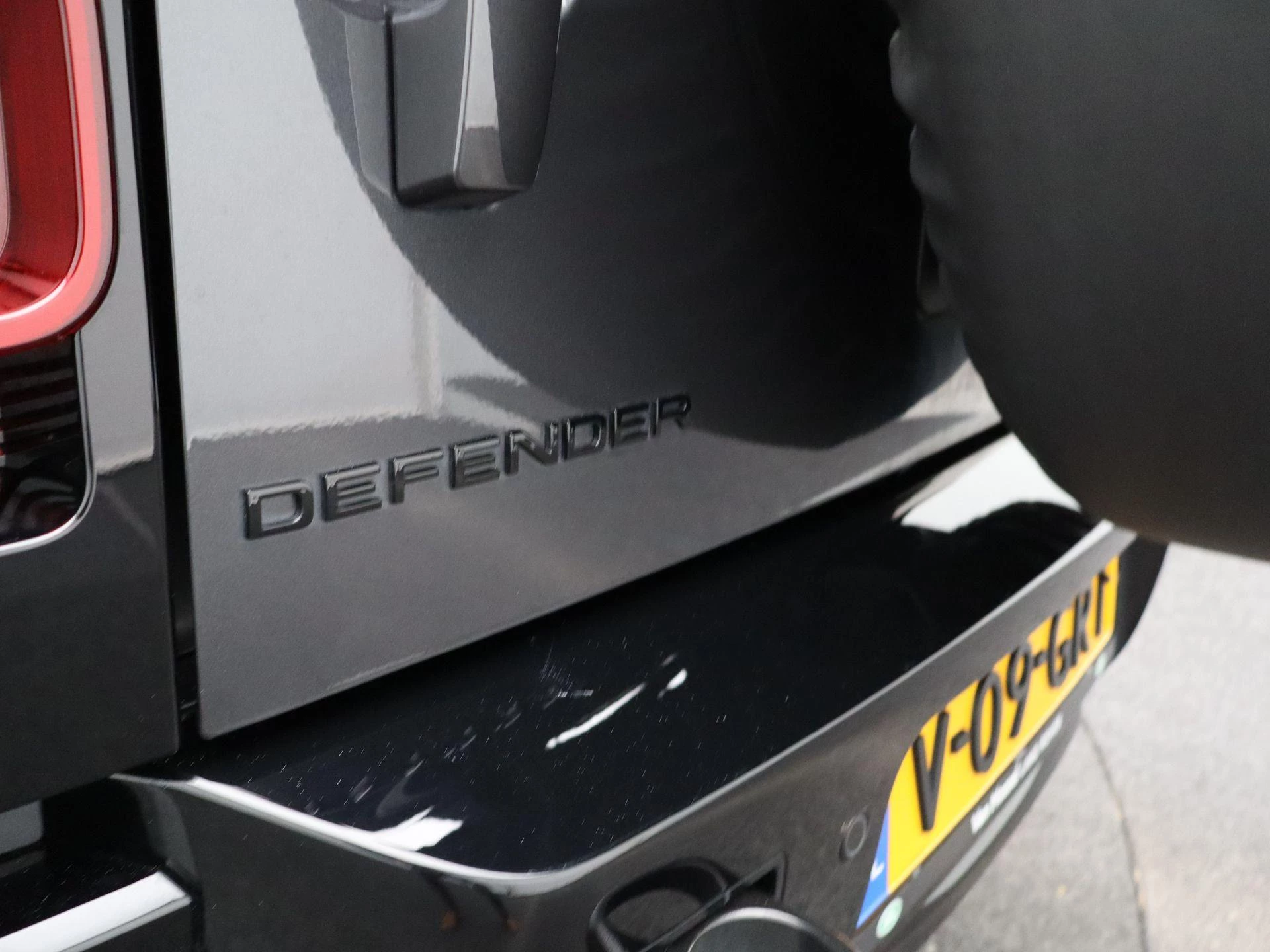 Land Rover-Defender-image-41