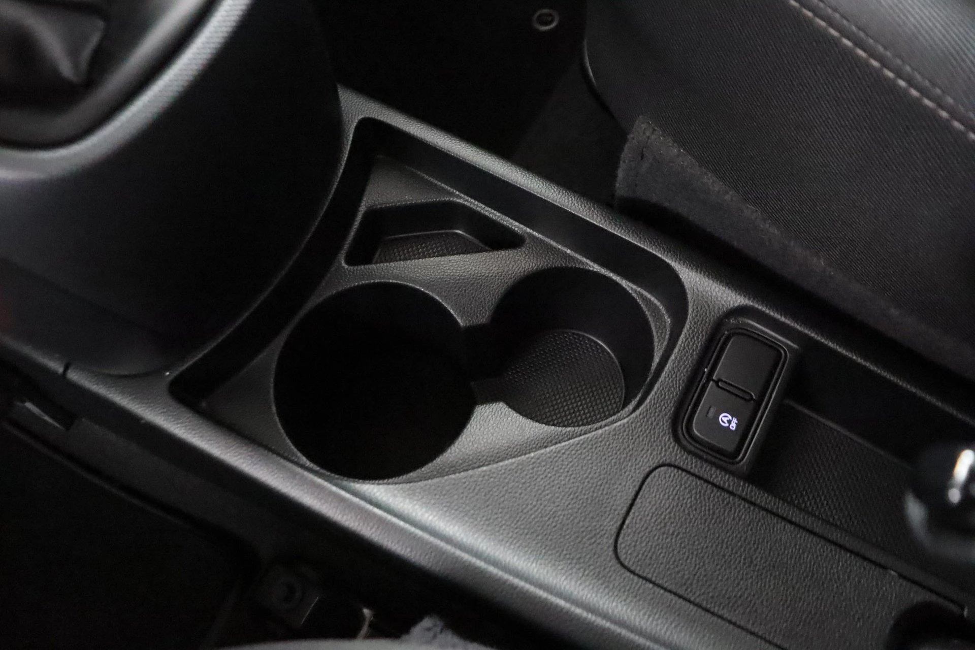 Hyundai-i10-image-41