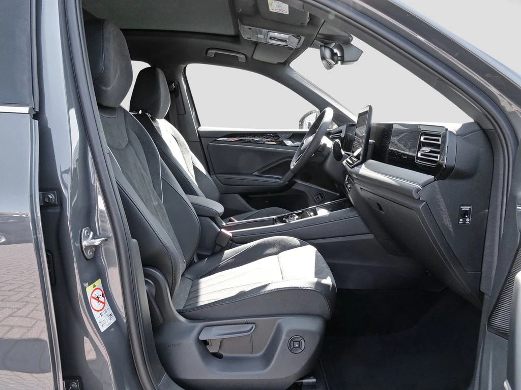 Volkswagen-Tiguan-image-6