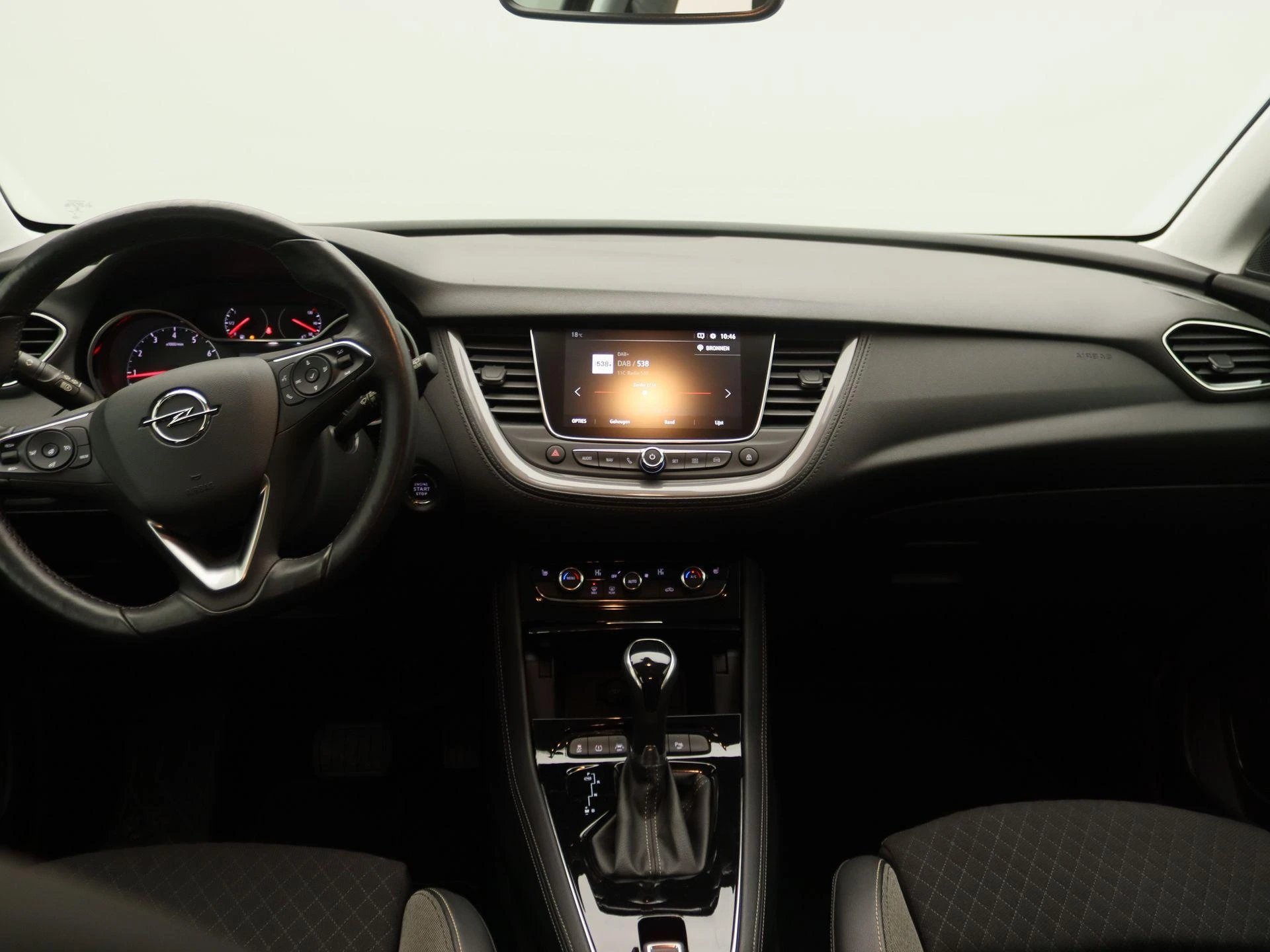 Opel-Grandland X-image-6