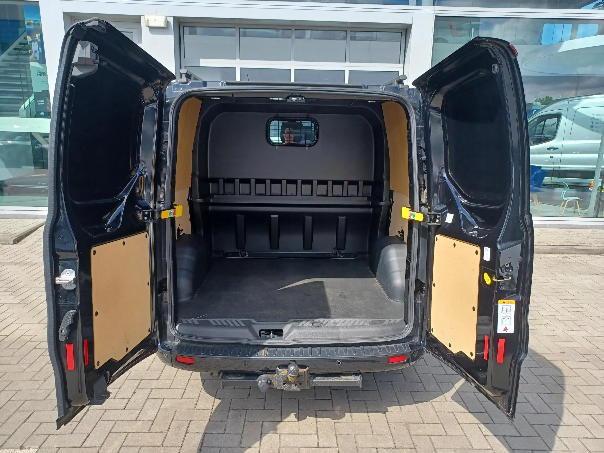 Ford-Transit Custom-image-6