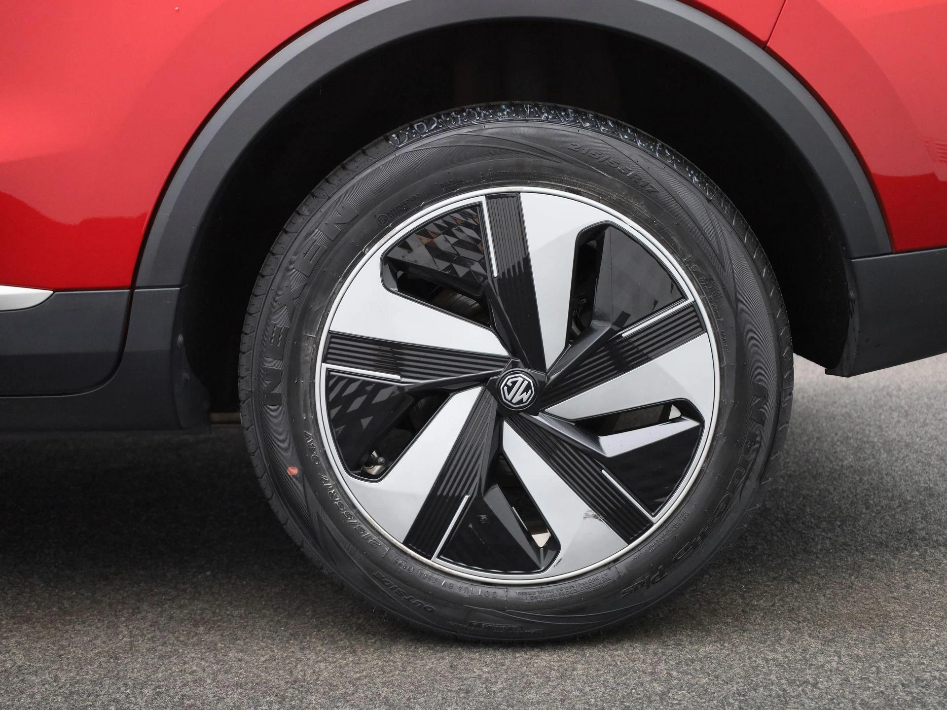 MG-ZS EV-image-13