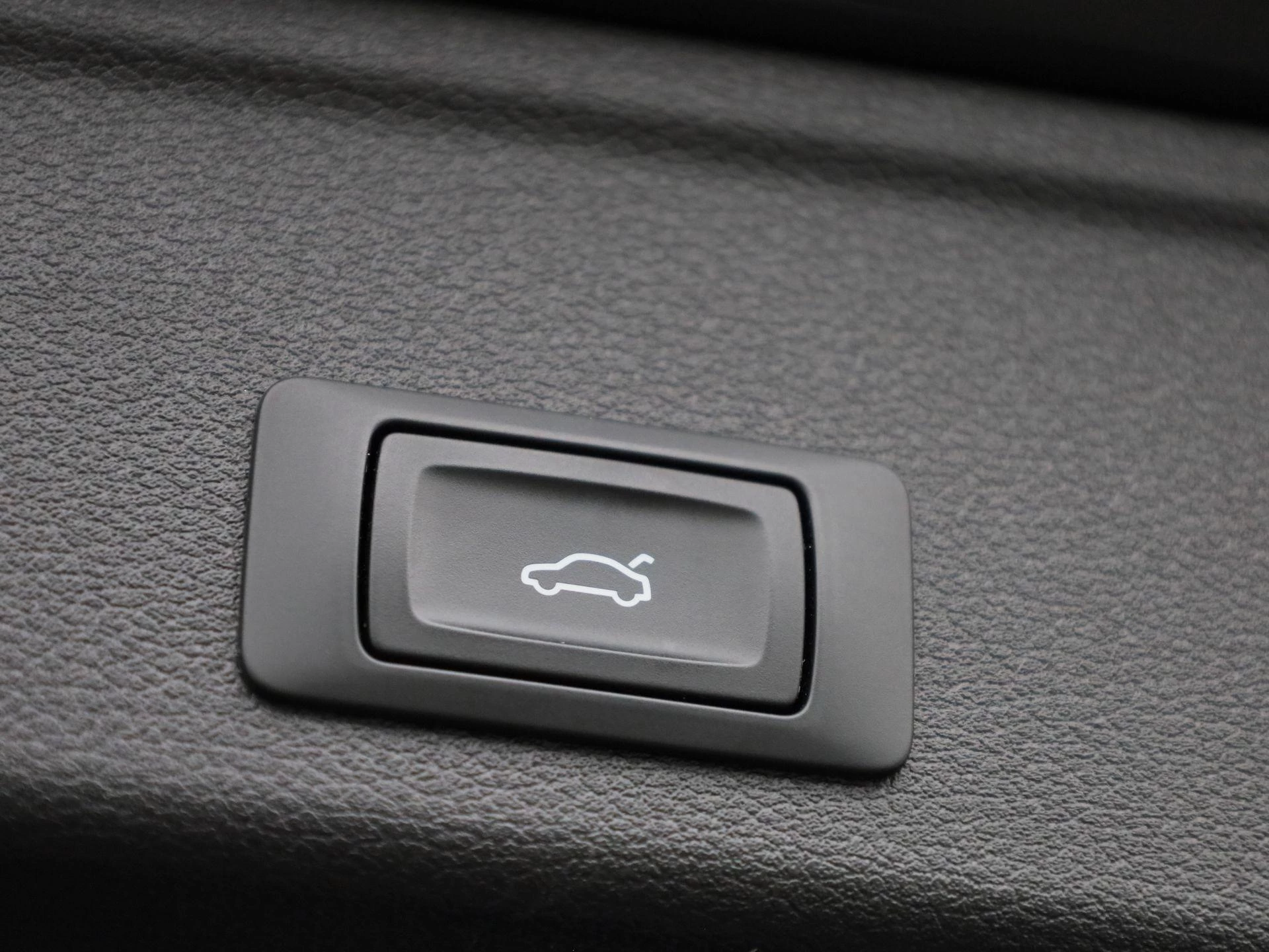 Audi-A4-image-14