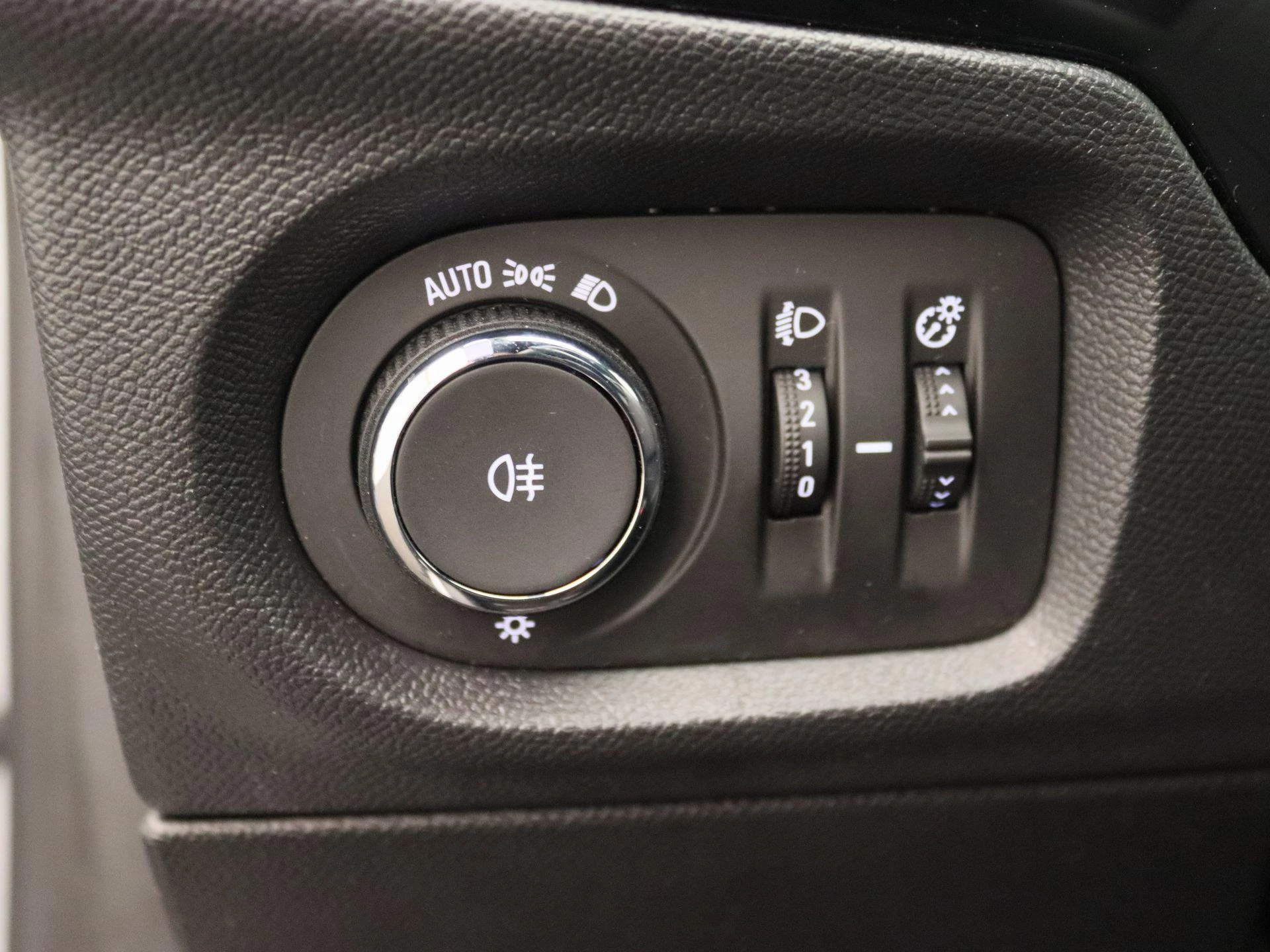 Opel-Corsa-image-19