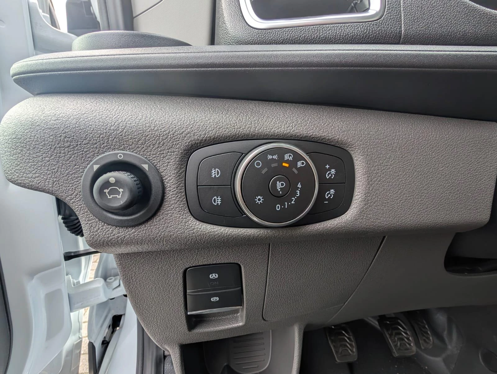 Ford-Transit-image-15