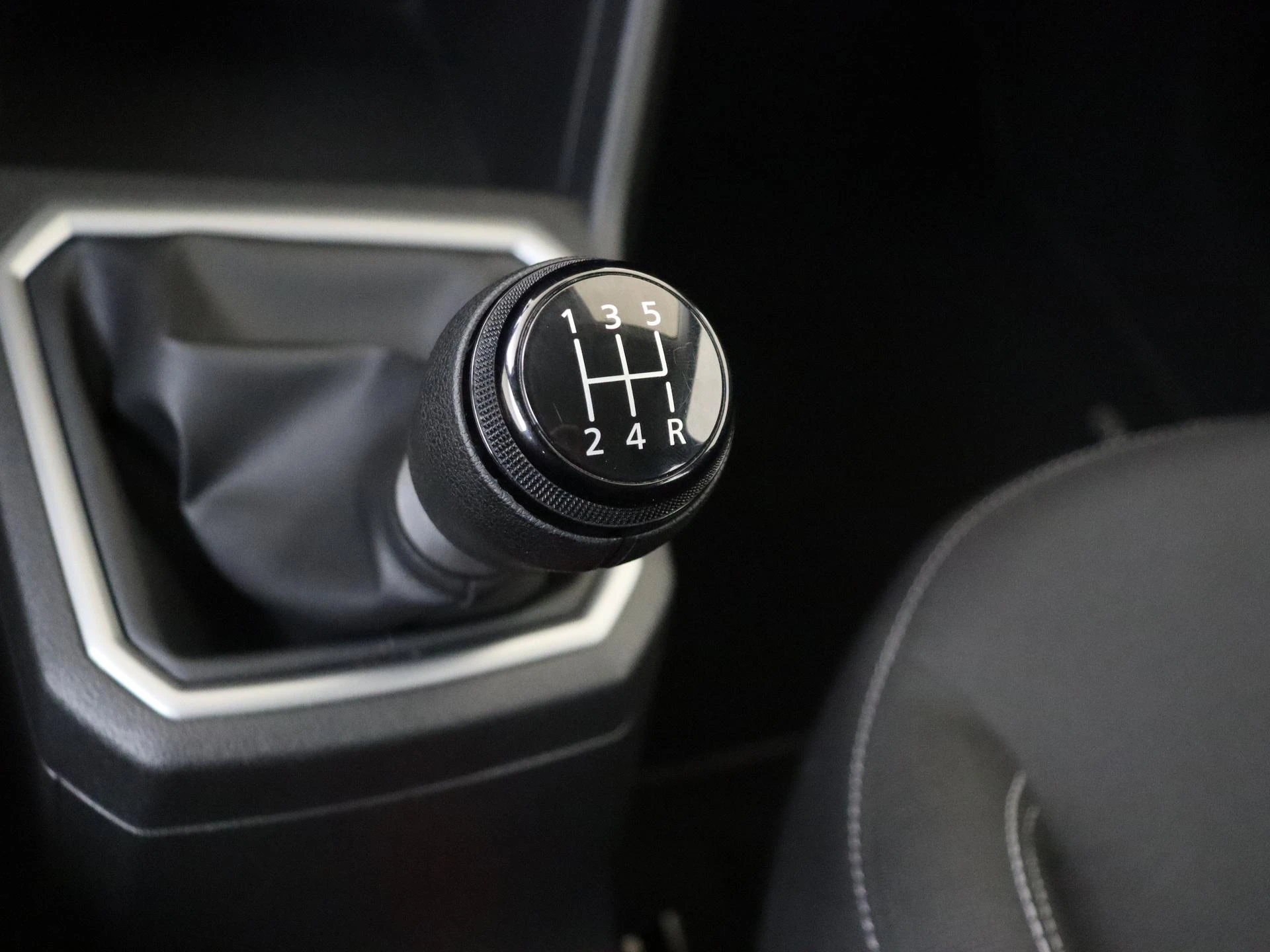 Dacia-Sandero-image-13