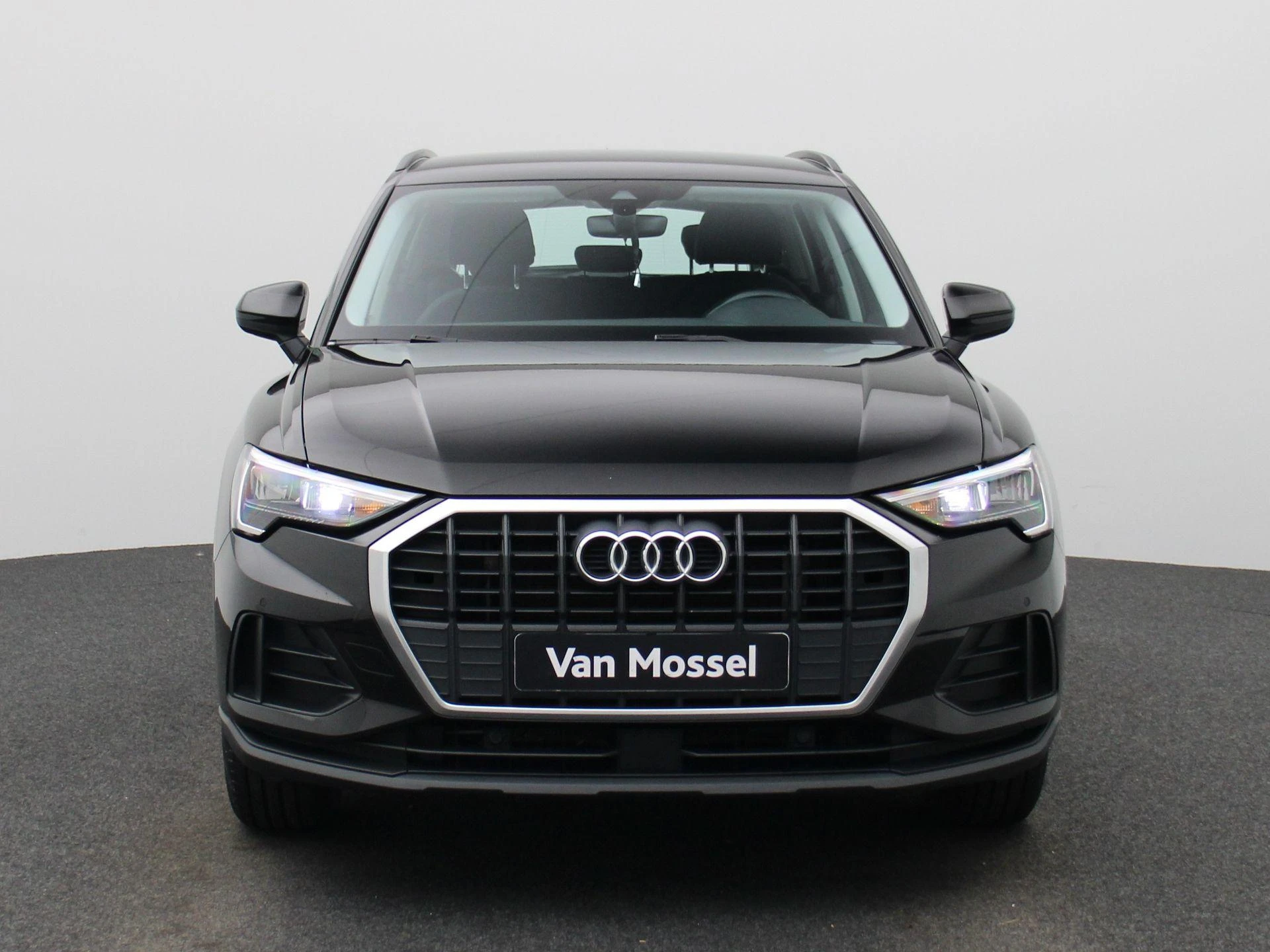 Audi-Q3-image-2