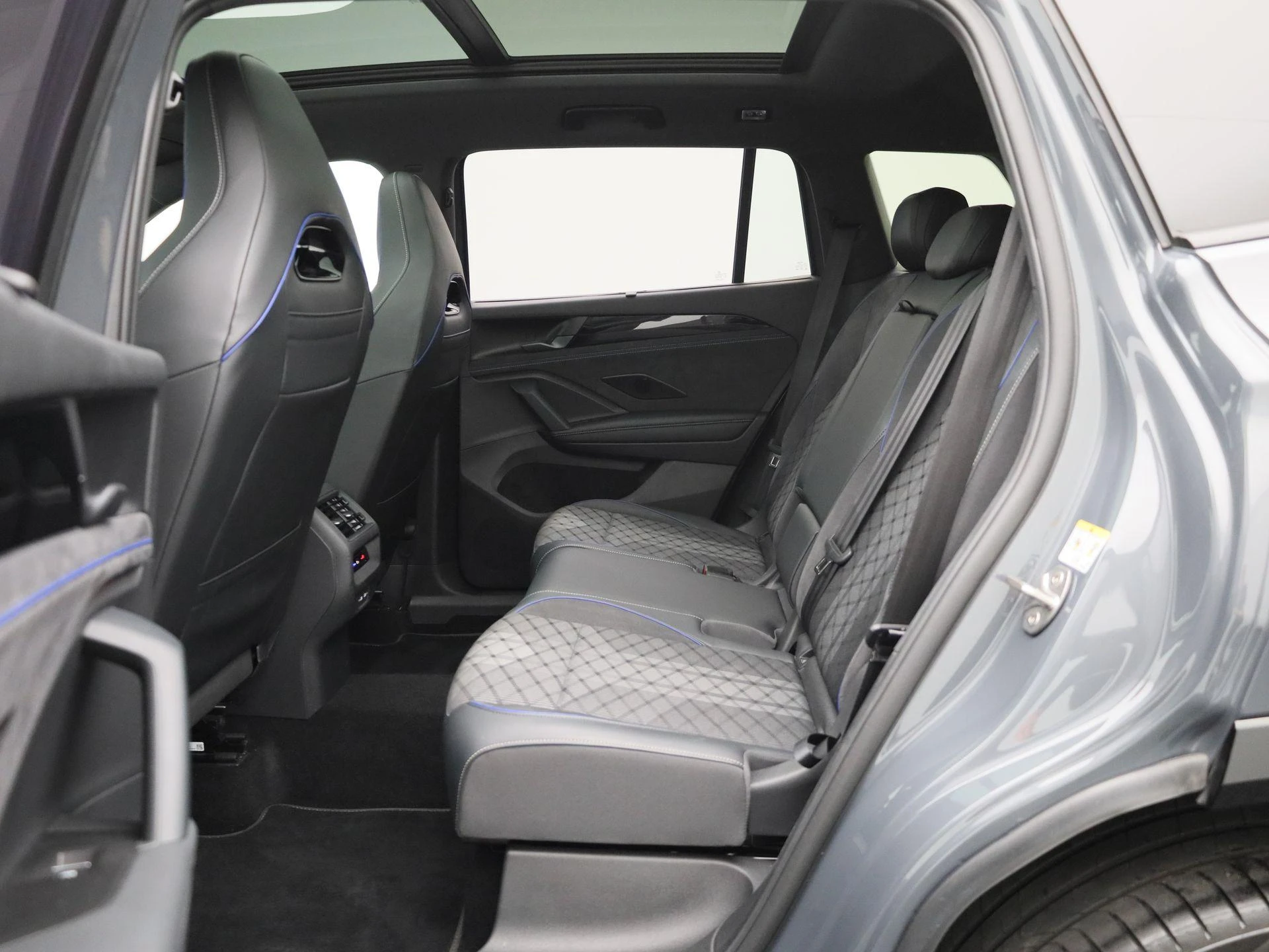 Volkswagen Tayron 1.5 eHybrid R-Line Edition