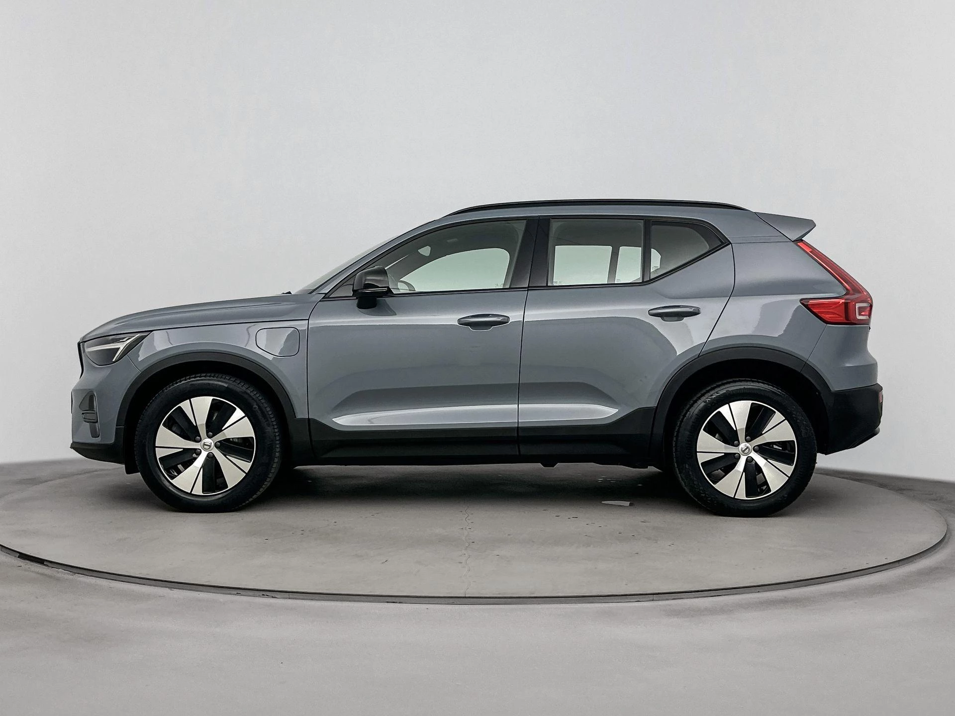 Volvo XC40 1.5 T5 Recharge Plus Dark