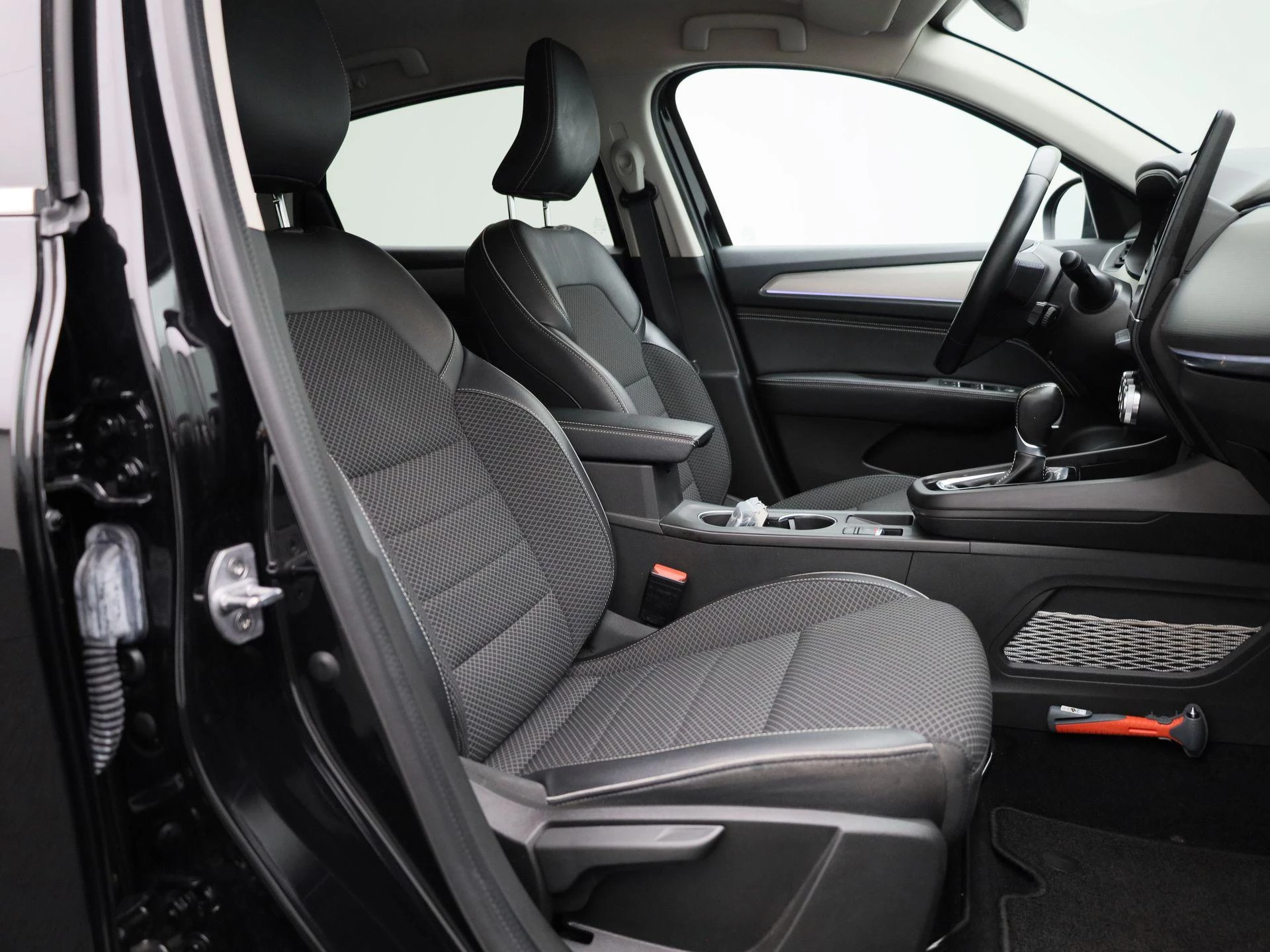 Renault-Arkana-image-29