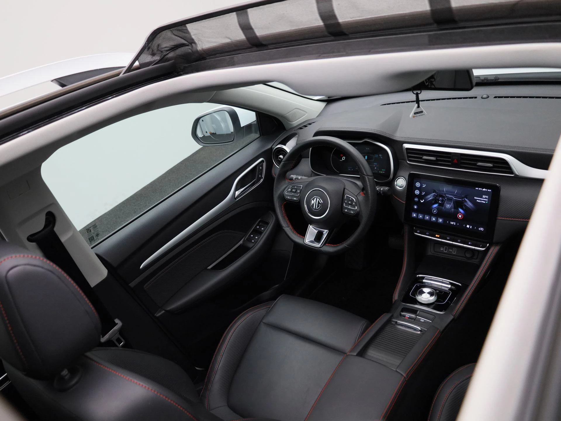 MG ZS EV Standard Range Luxury 50 kWh