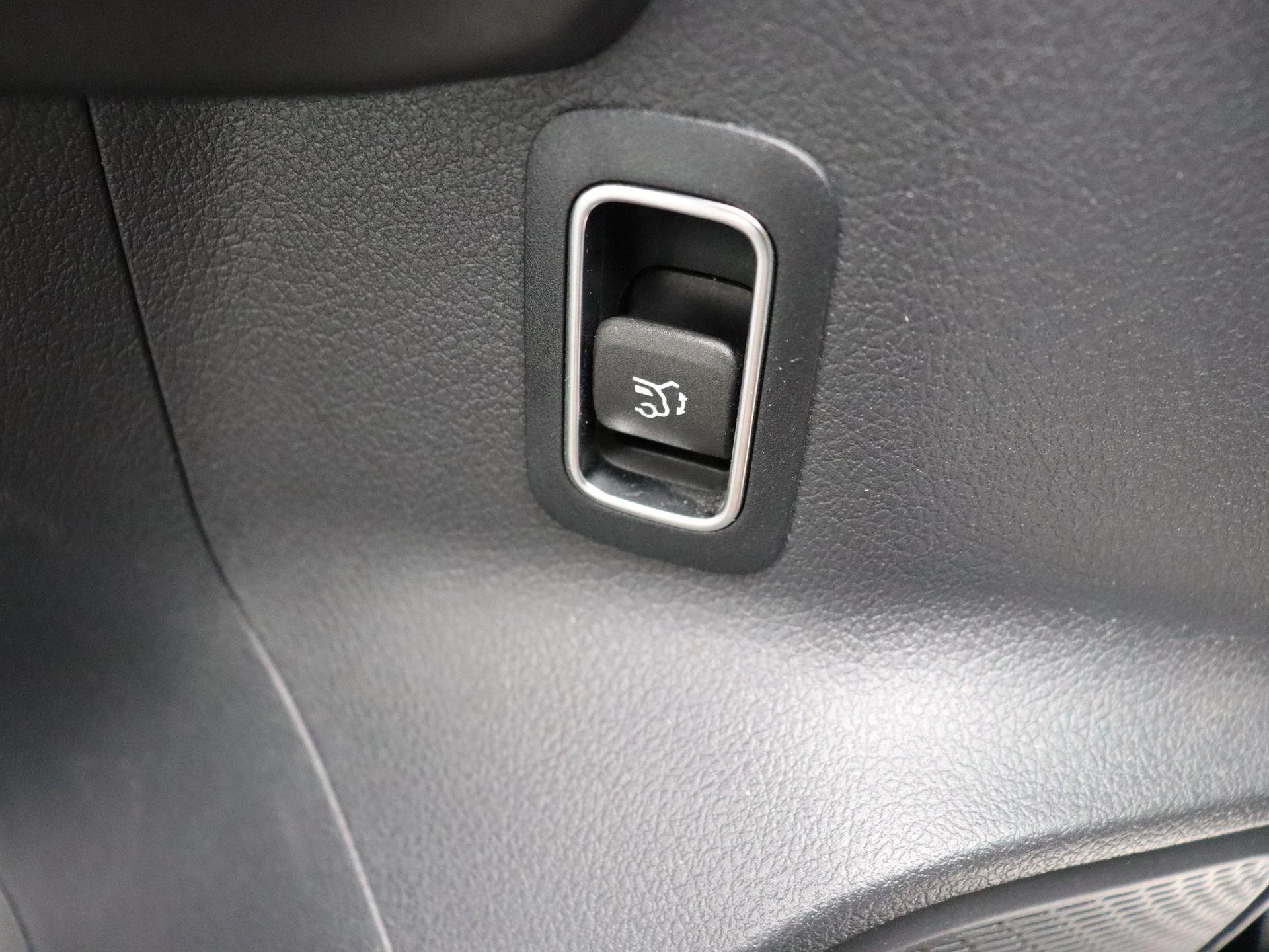 Mercedes-Benz EQA 250 Business Line