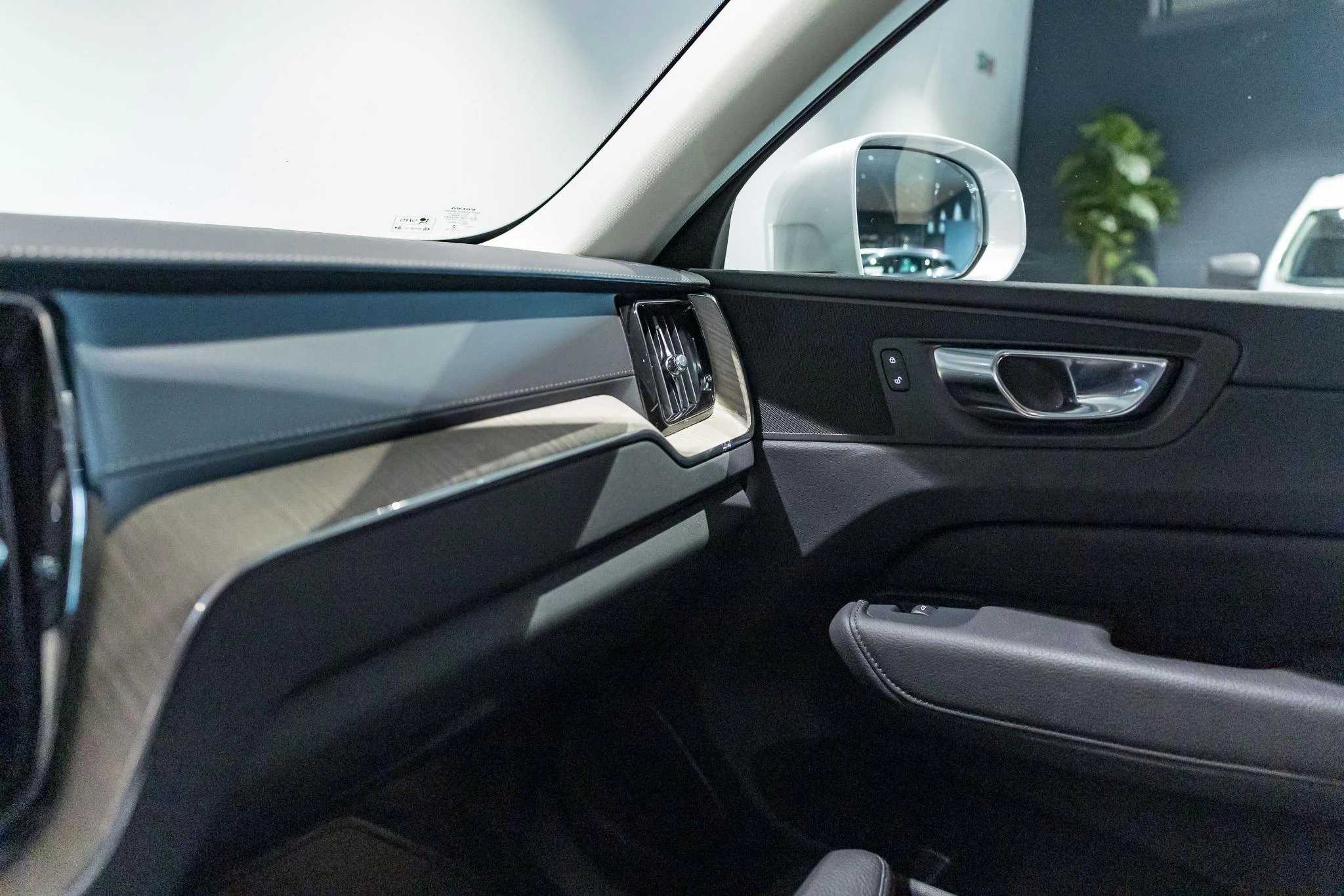 Volvo-XC60-image-40
