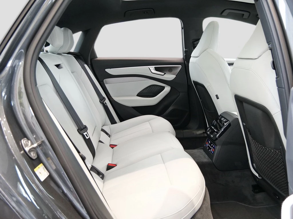 Audi A6 Lim 2.0 TFSI e-hybrid quattro S tronic 270 kW/ 367 PS