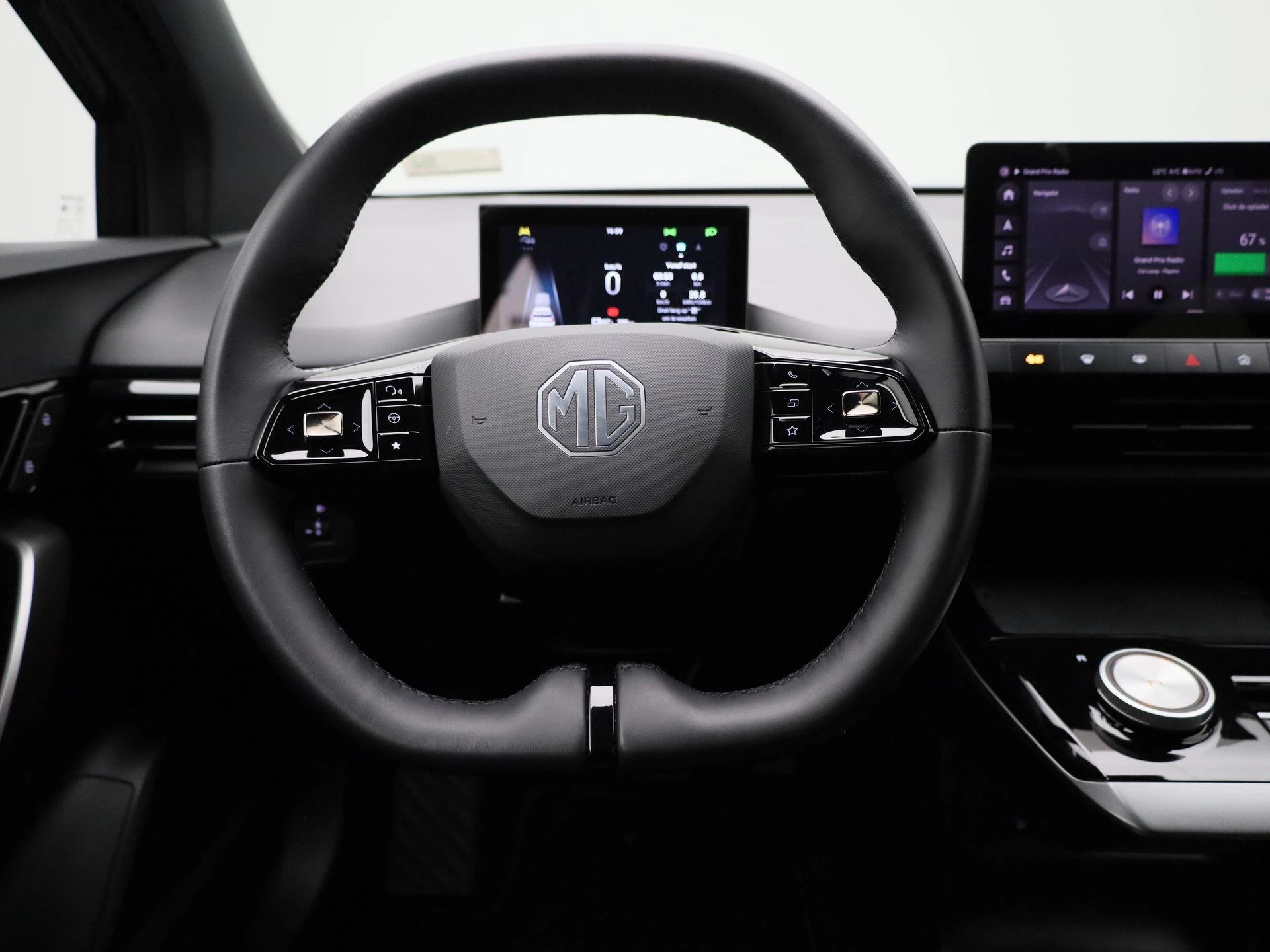 MG MG4 Luxury Long Range 64 Kwh