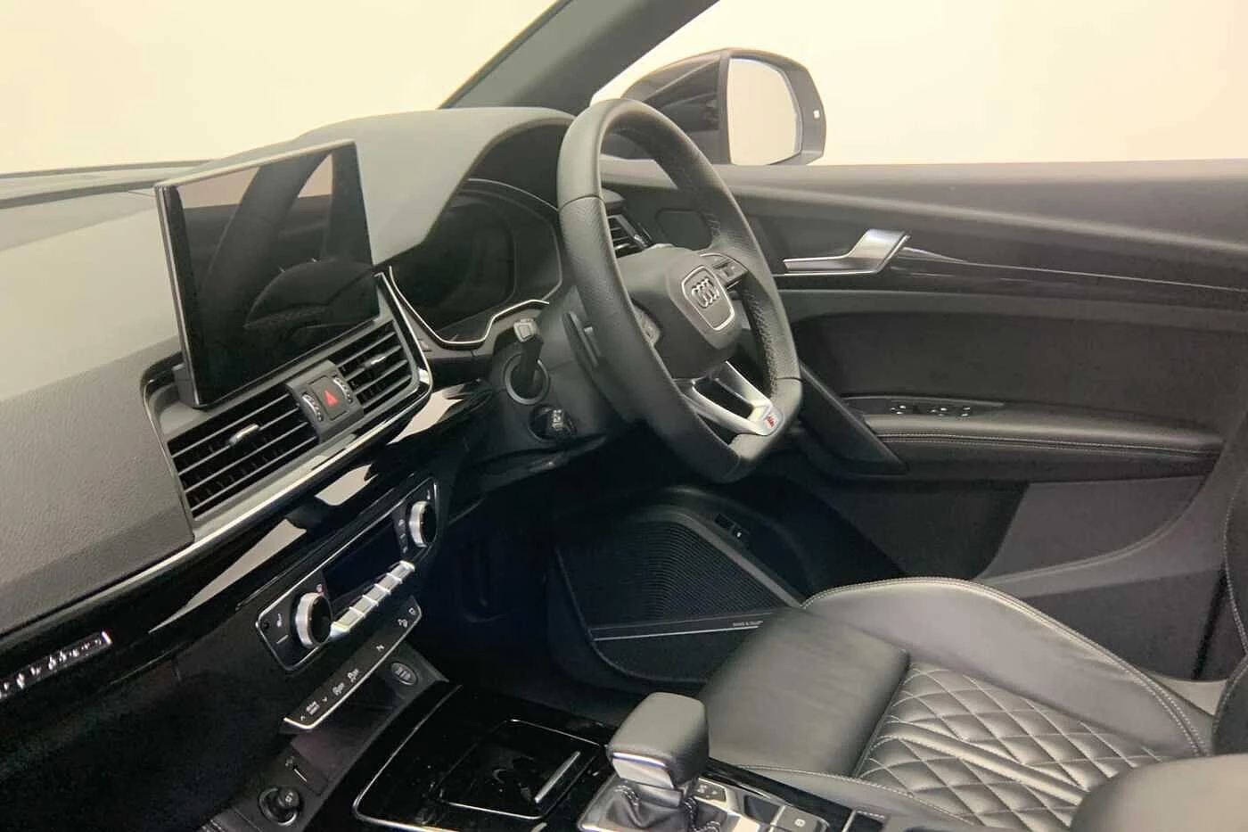 Audi-Q5-image-1