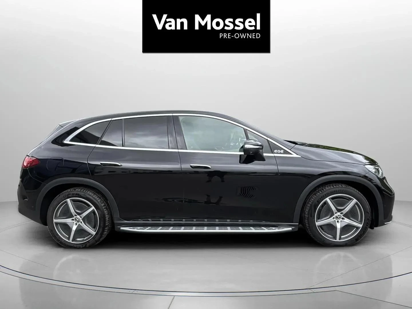 Mercedes-Benz-EQE-image-3