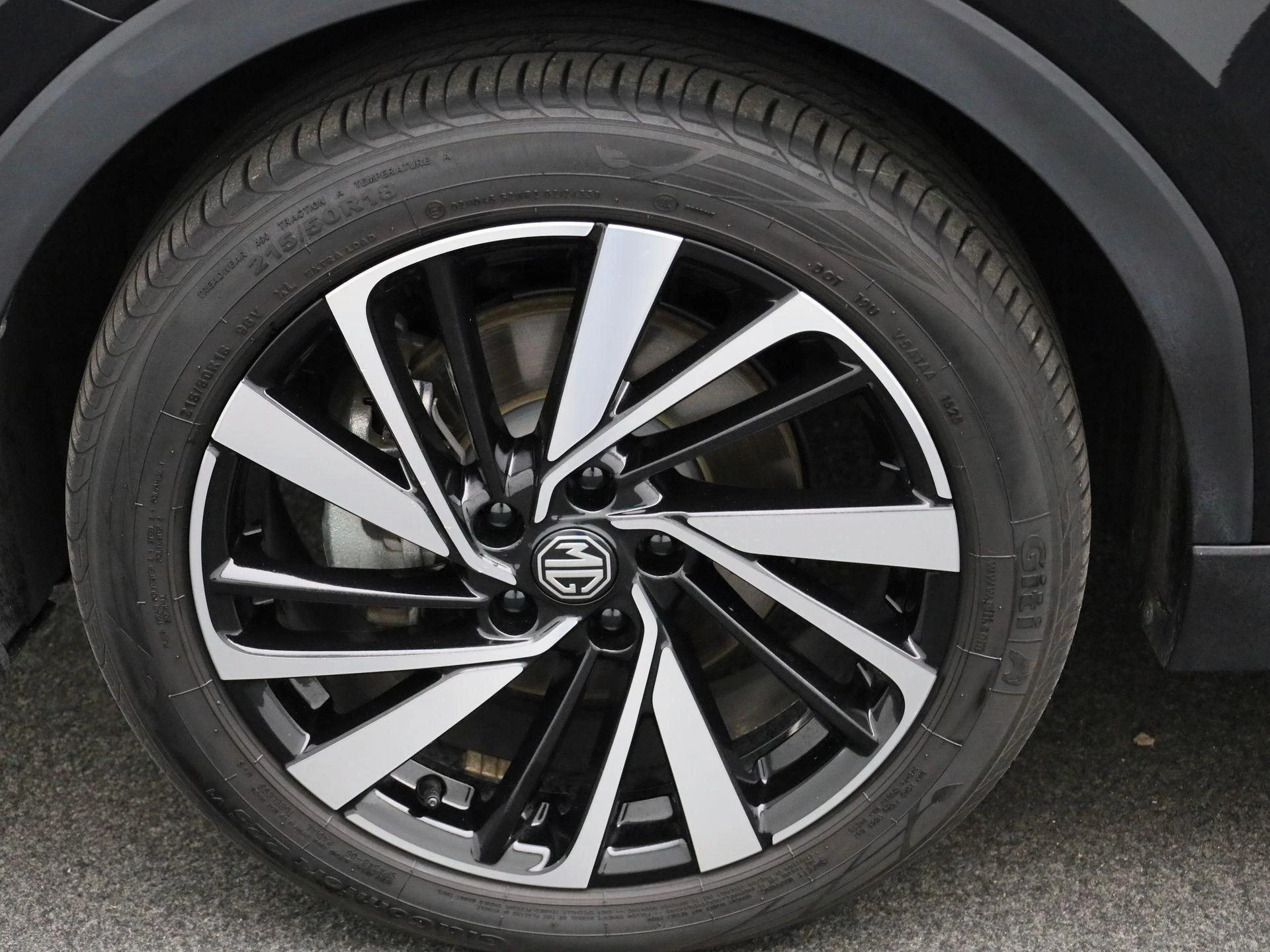 MG-ZS-image-11