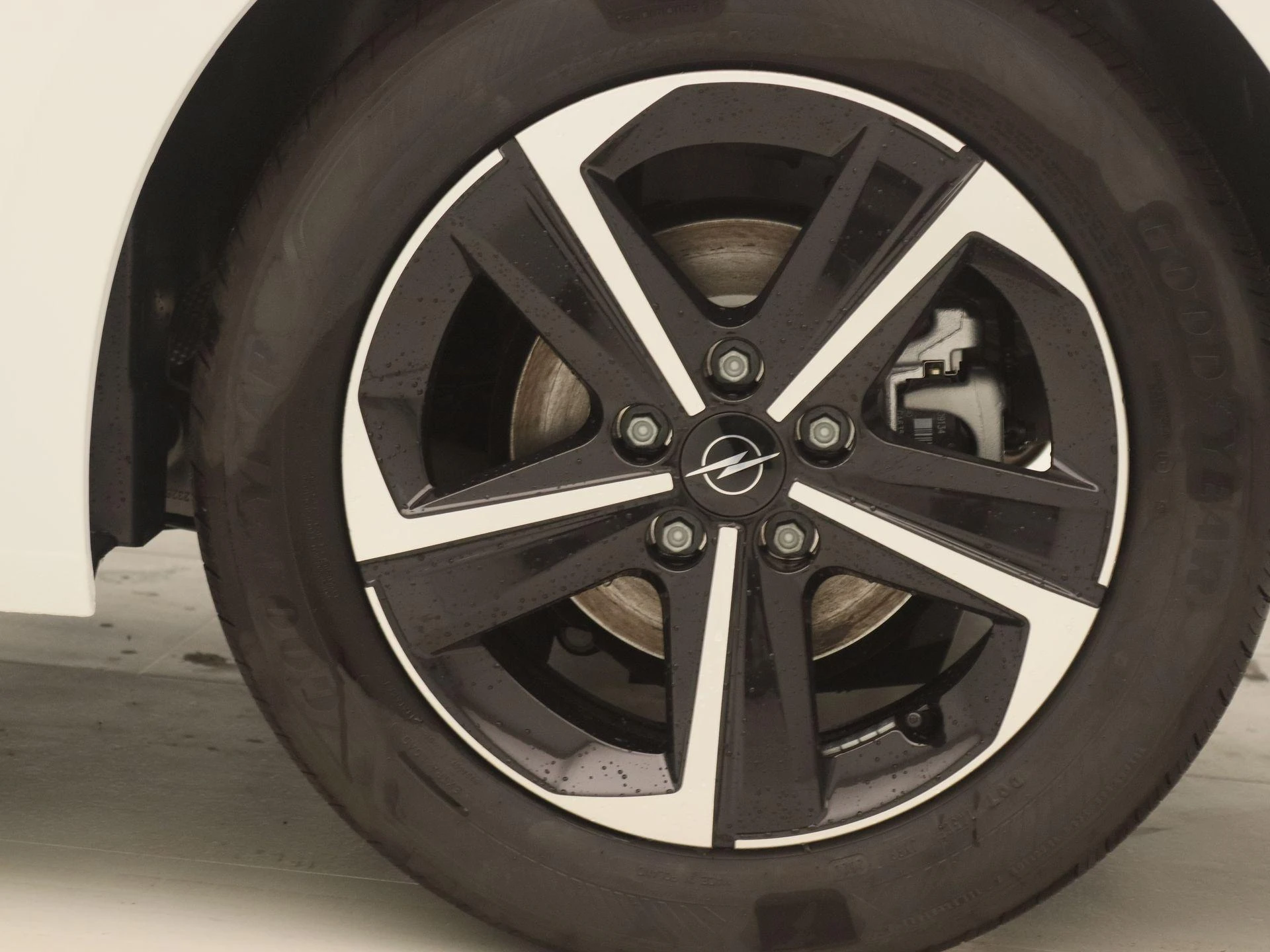 Opel-Astra-image-15