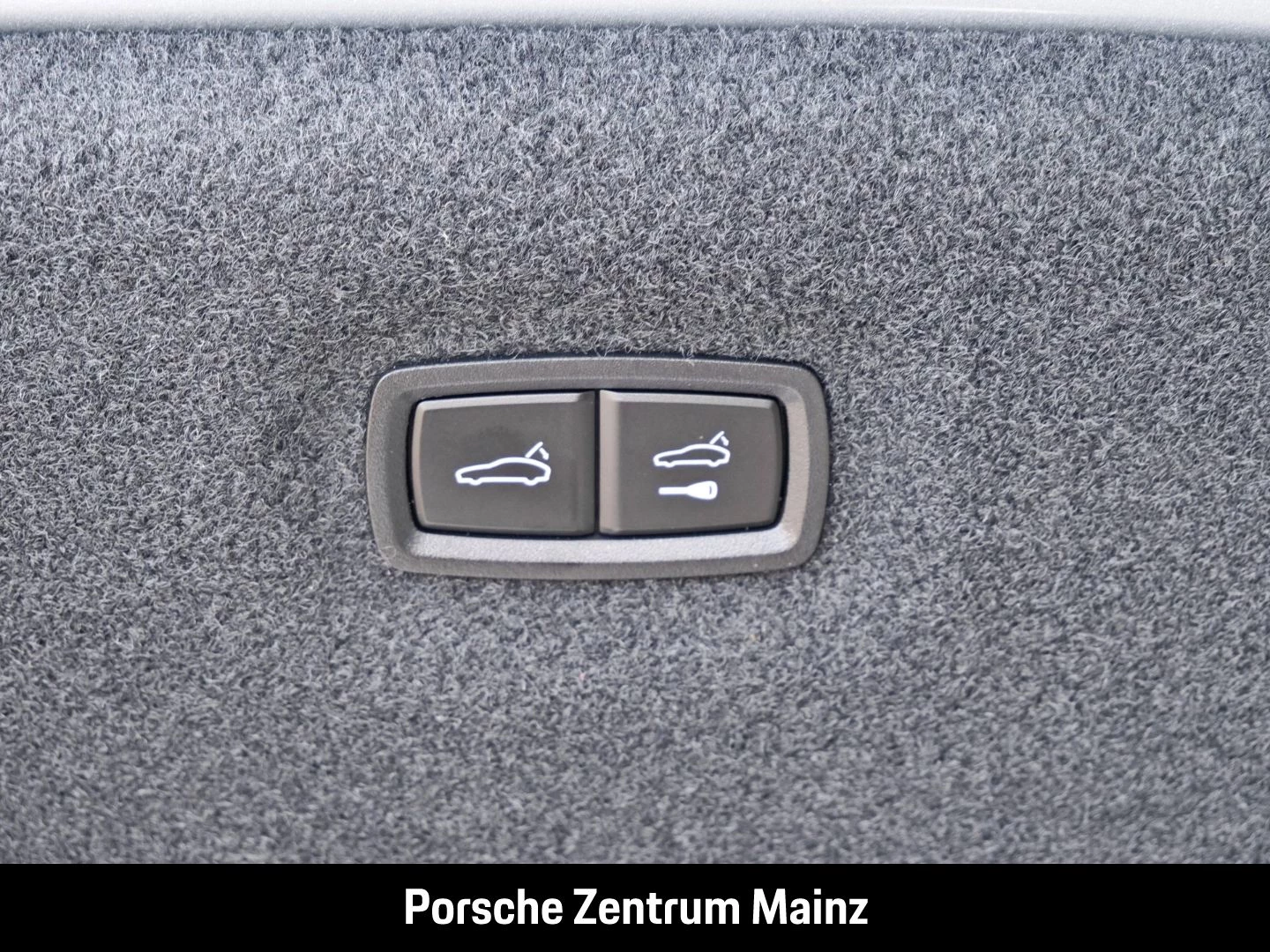 Porsche-Taycan-image-31