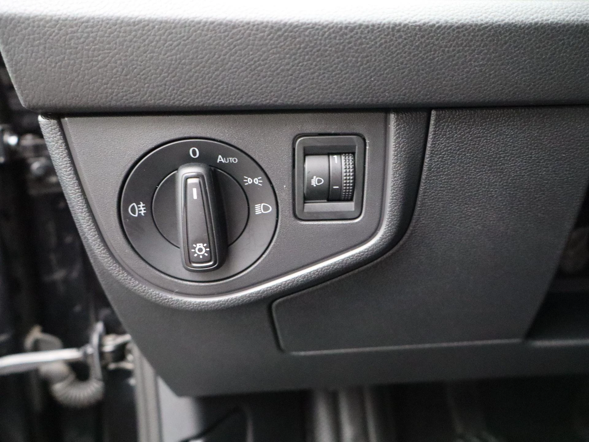 Volkswagen Polo 1.0 TSI Life Business