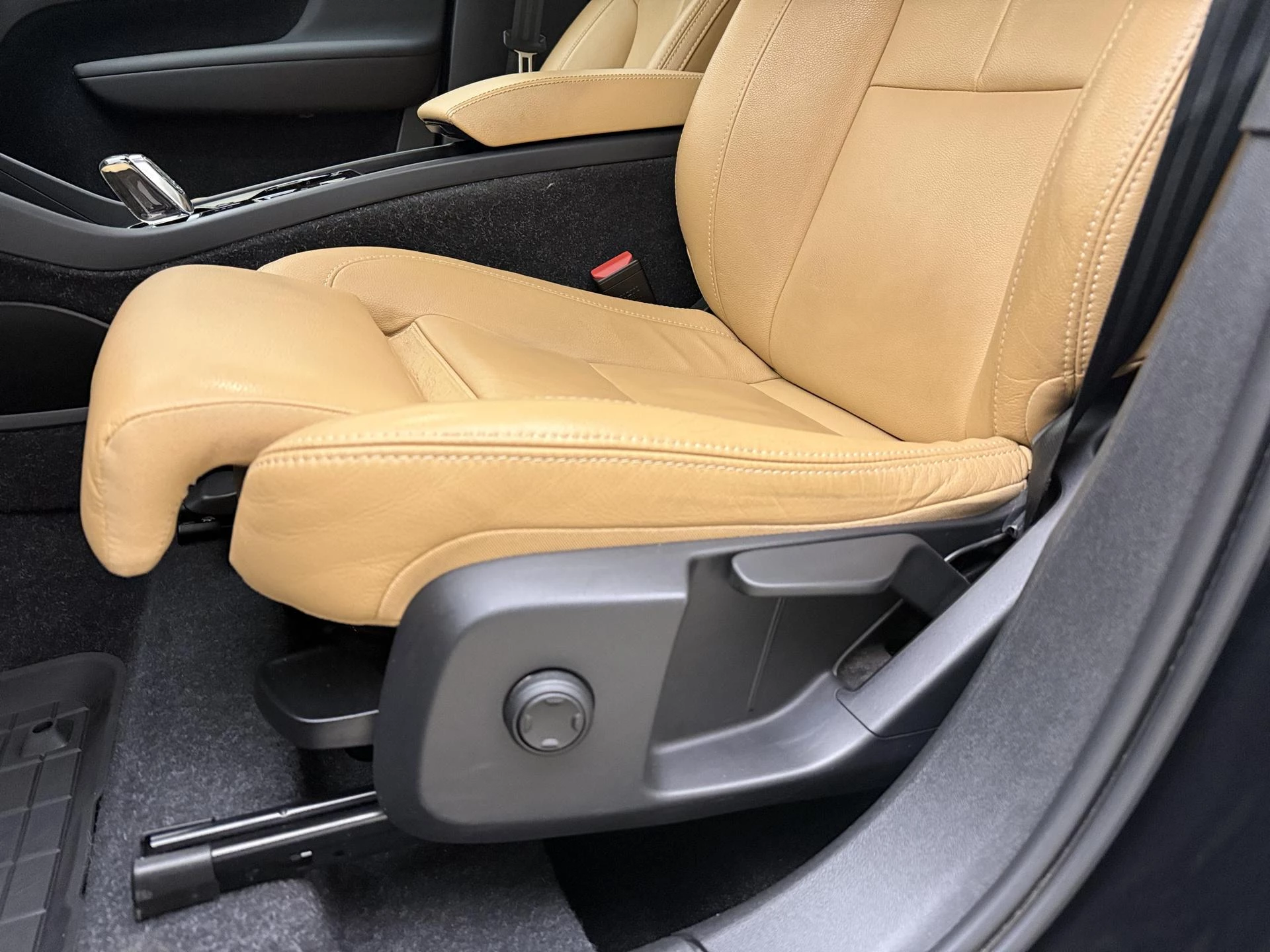 Volvo-XC40-image-14