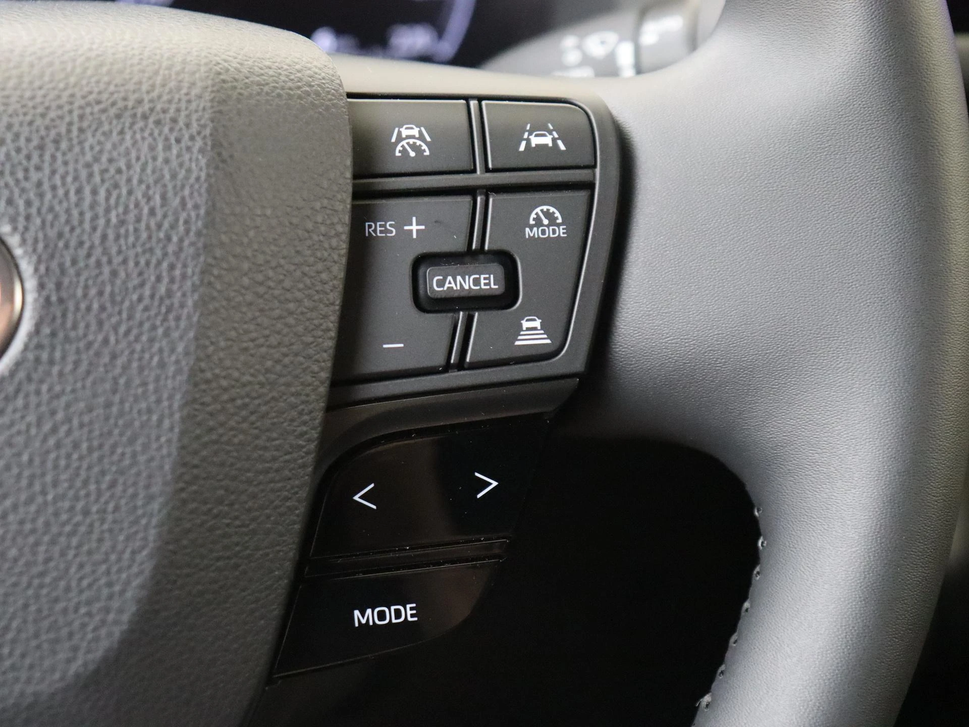Toyota C-HR 2.0 Plug-in Hybrid 220 Business Plus