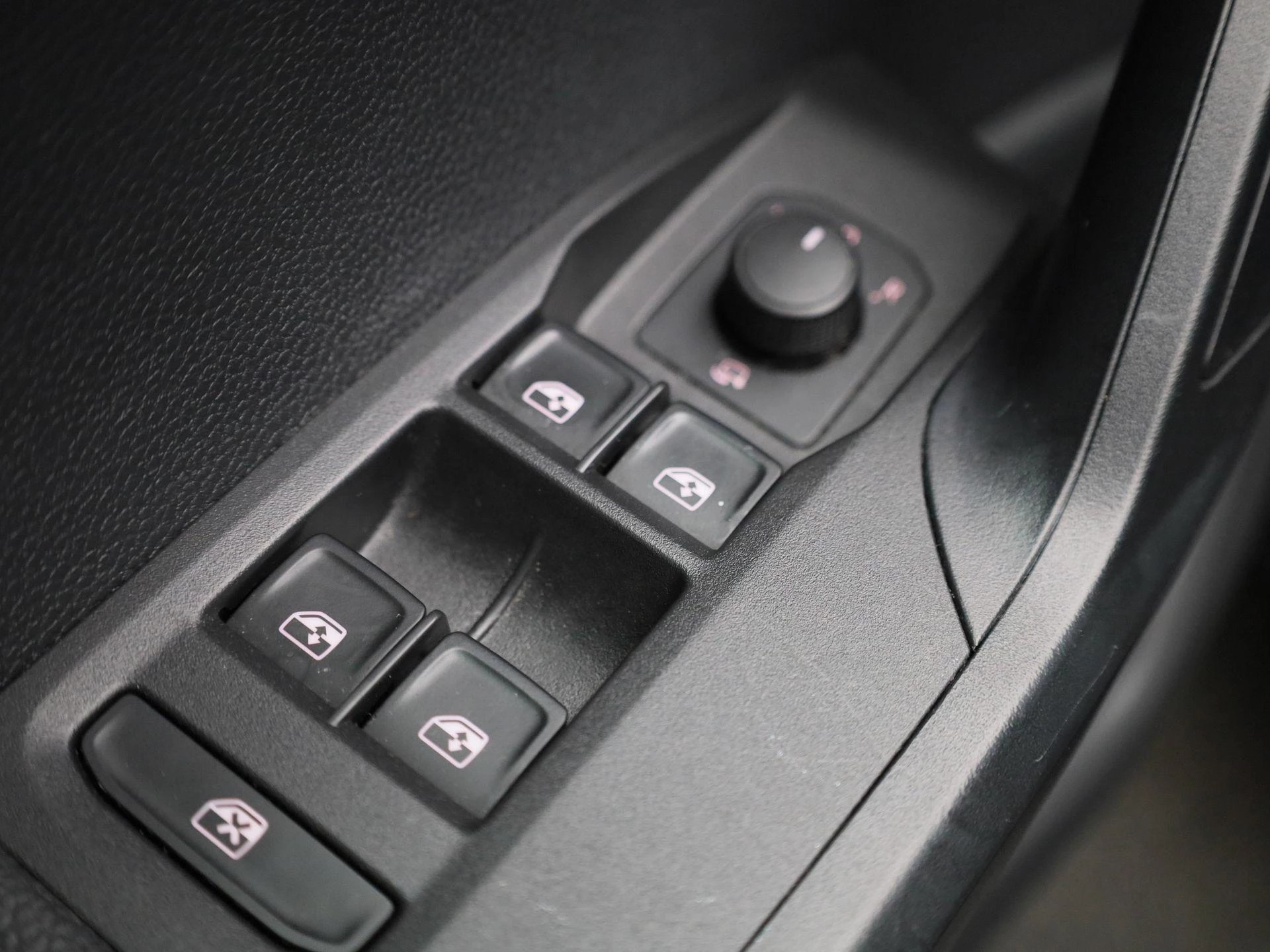 SEAT-Ibiza-image-27