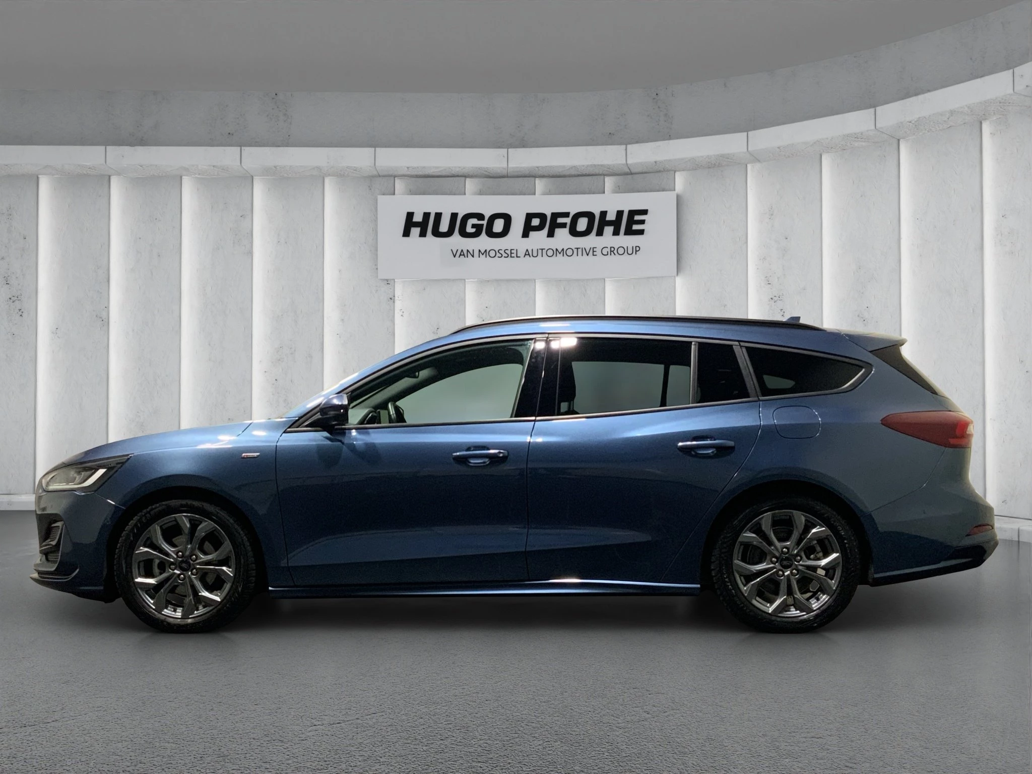 Ford Focus ST-Line X Turnier Aut.*AHK*ACC*HUD*KAM*NAVI*WINTER-PKT.