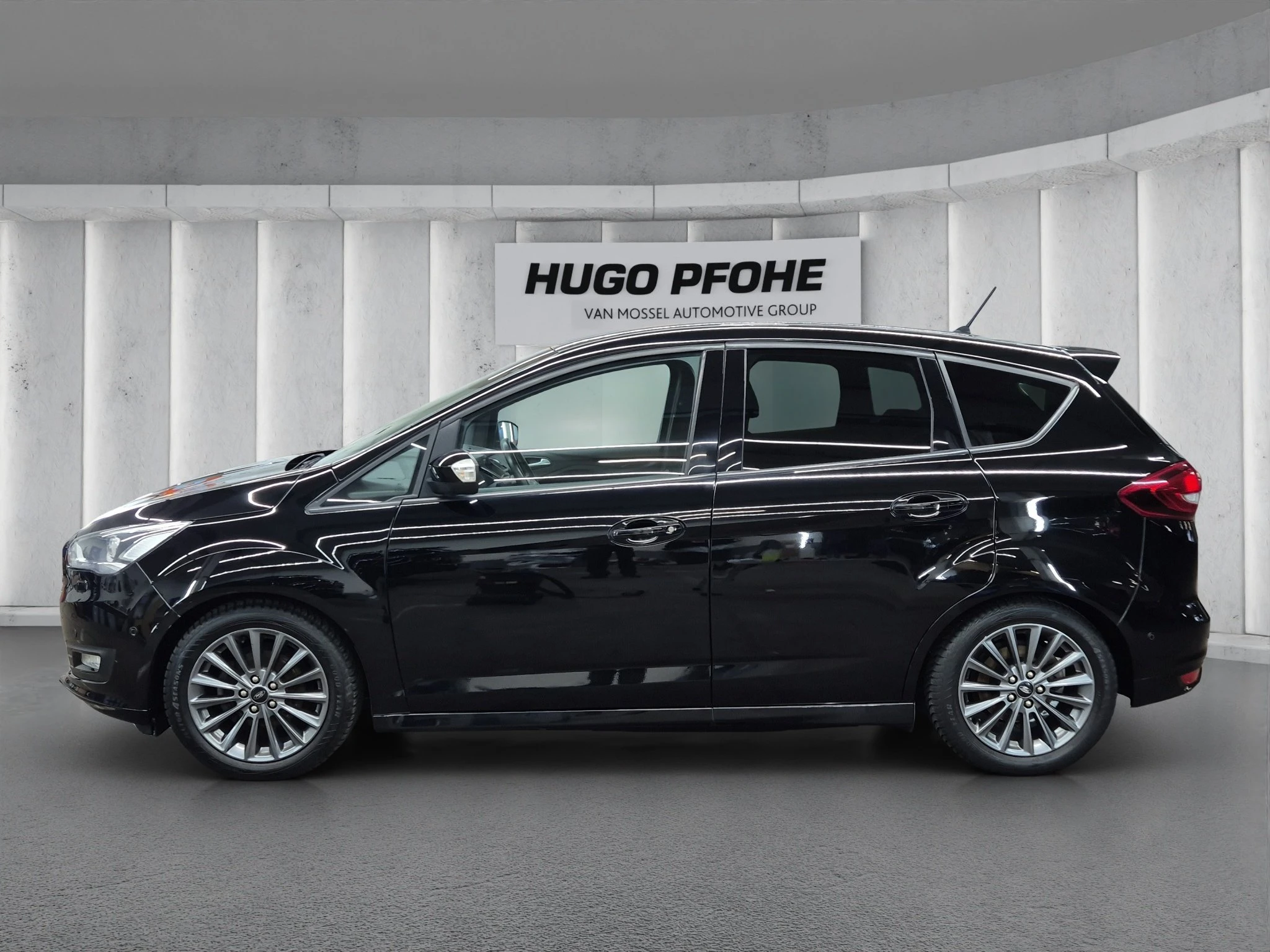Ford-C-MAX-image-1