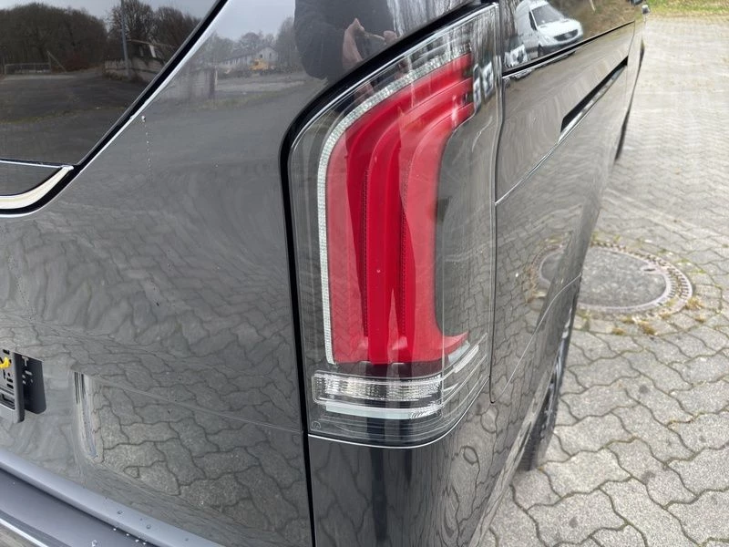 Mercedes-Benz V-Klasse 300 AVANTGARDE MBUX NAVI LED 7 SITZE AVANTGARDEW447 V 300 AVANTGARDE MBUX NAVI LED 7 SITZE AVANTGARDE