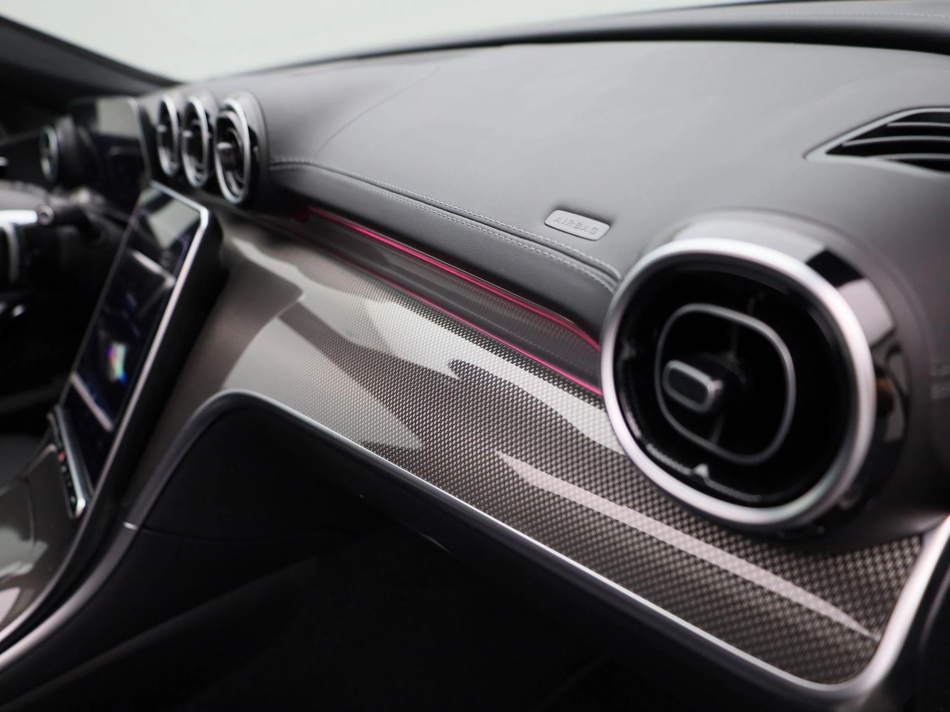 Mercedes-Benz-C-Klasse-image-50