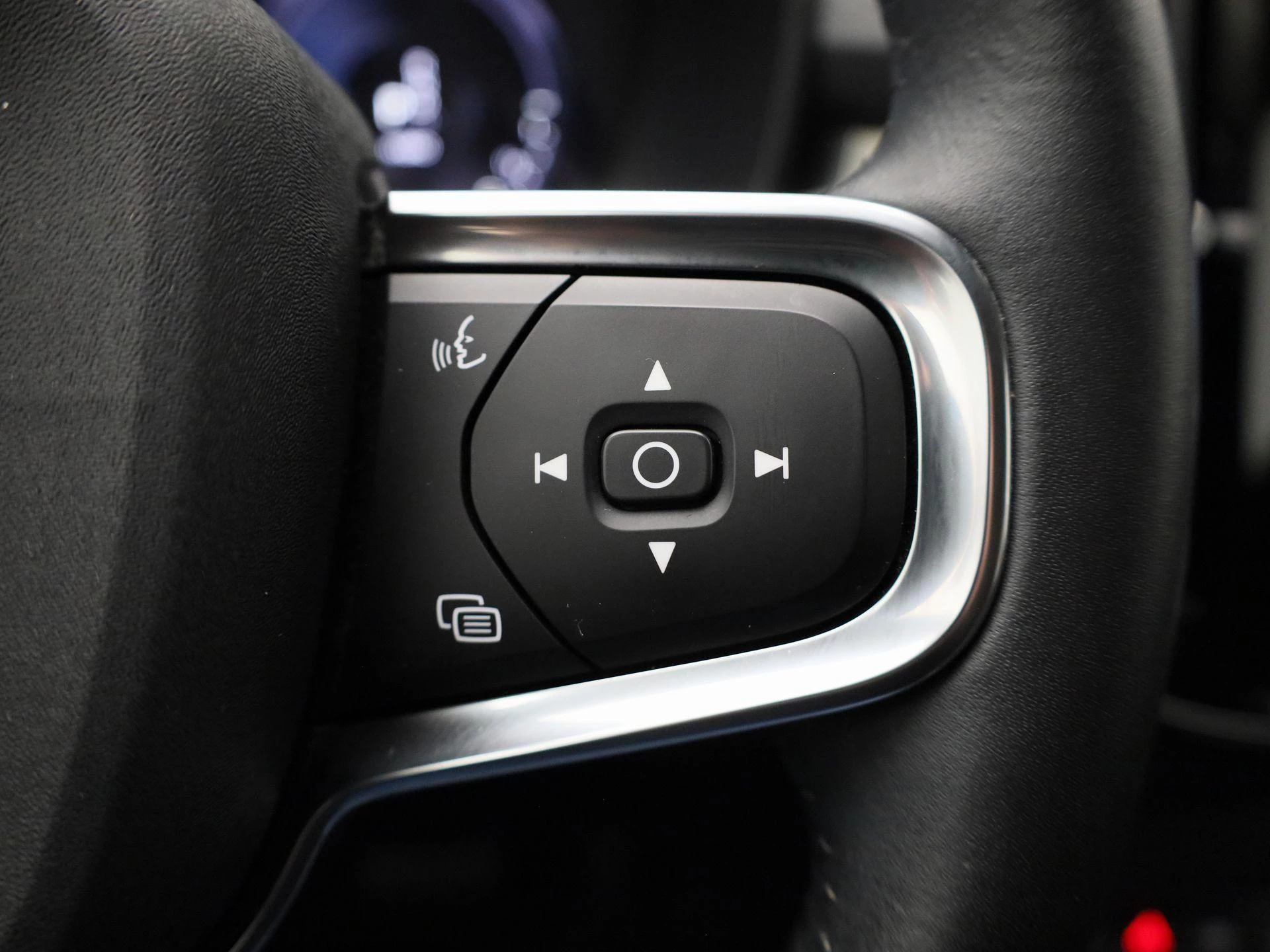 Volvo XC40 1.5 T4 Recharge Expression