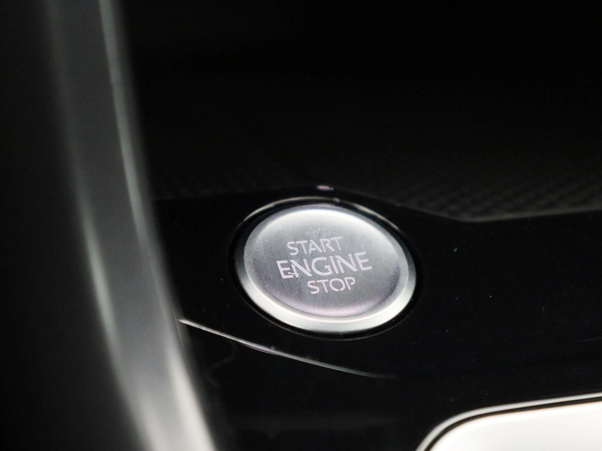 Volkswagen-T-Roc-image-22